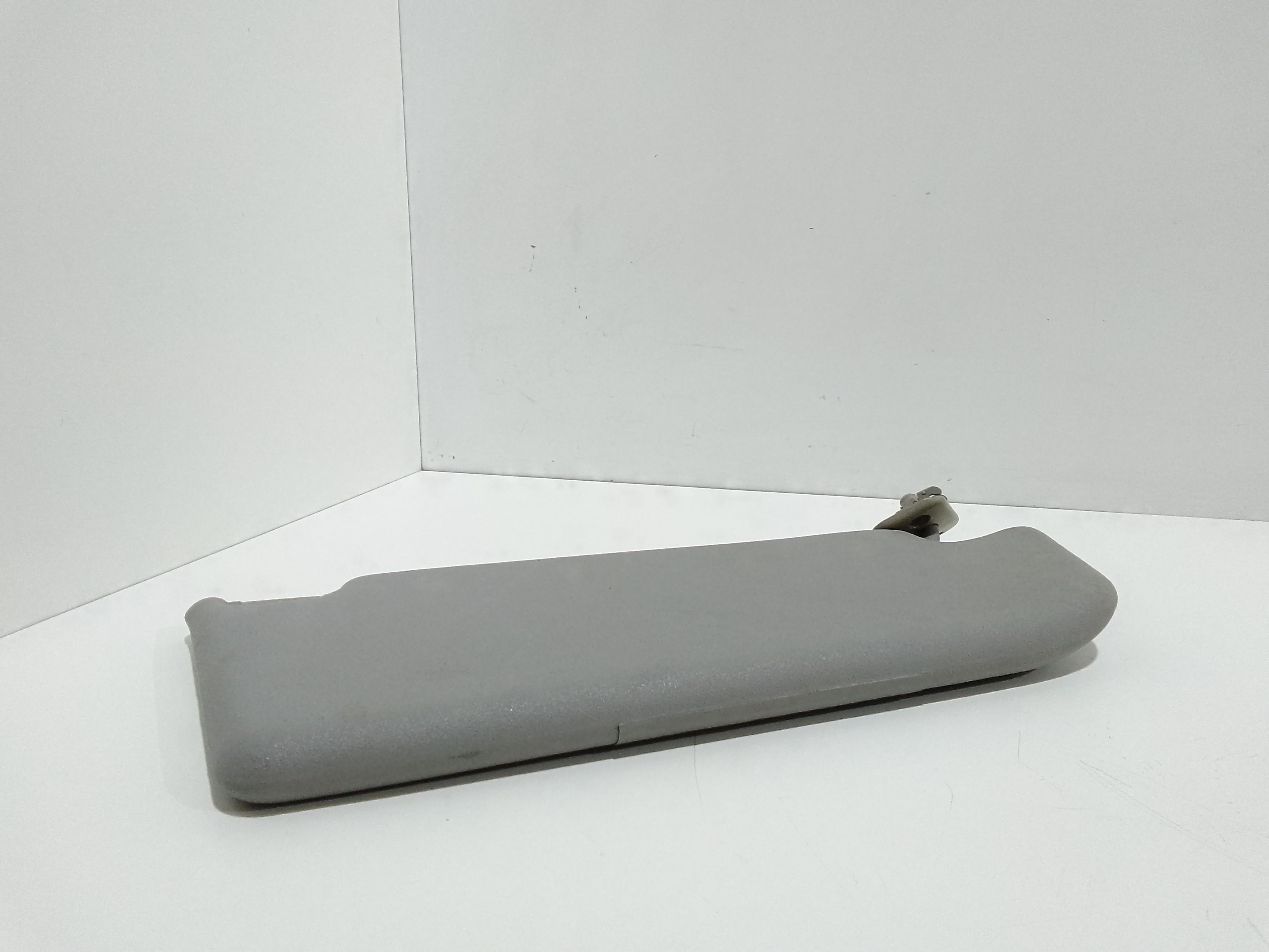 Aletta Parasole Parabrezza Sinistro 13113042 Usato