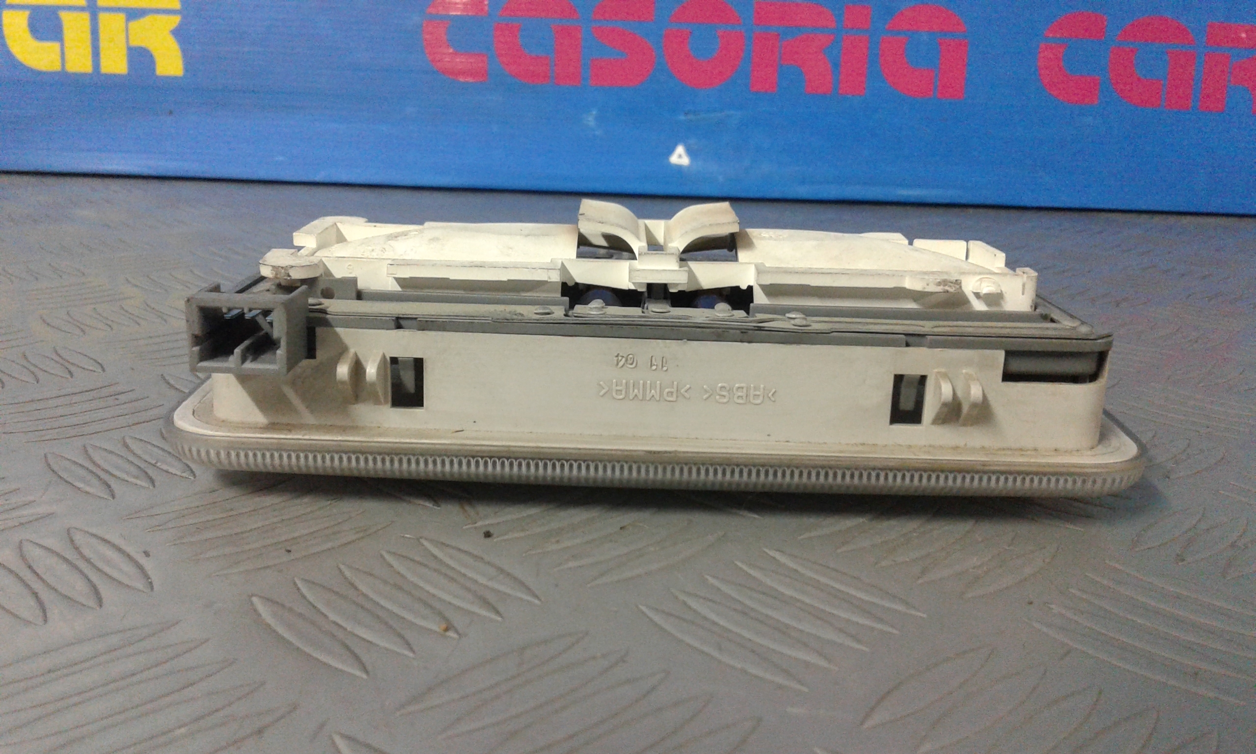 Luce Cortesia Ant. Tetto Usato