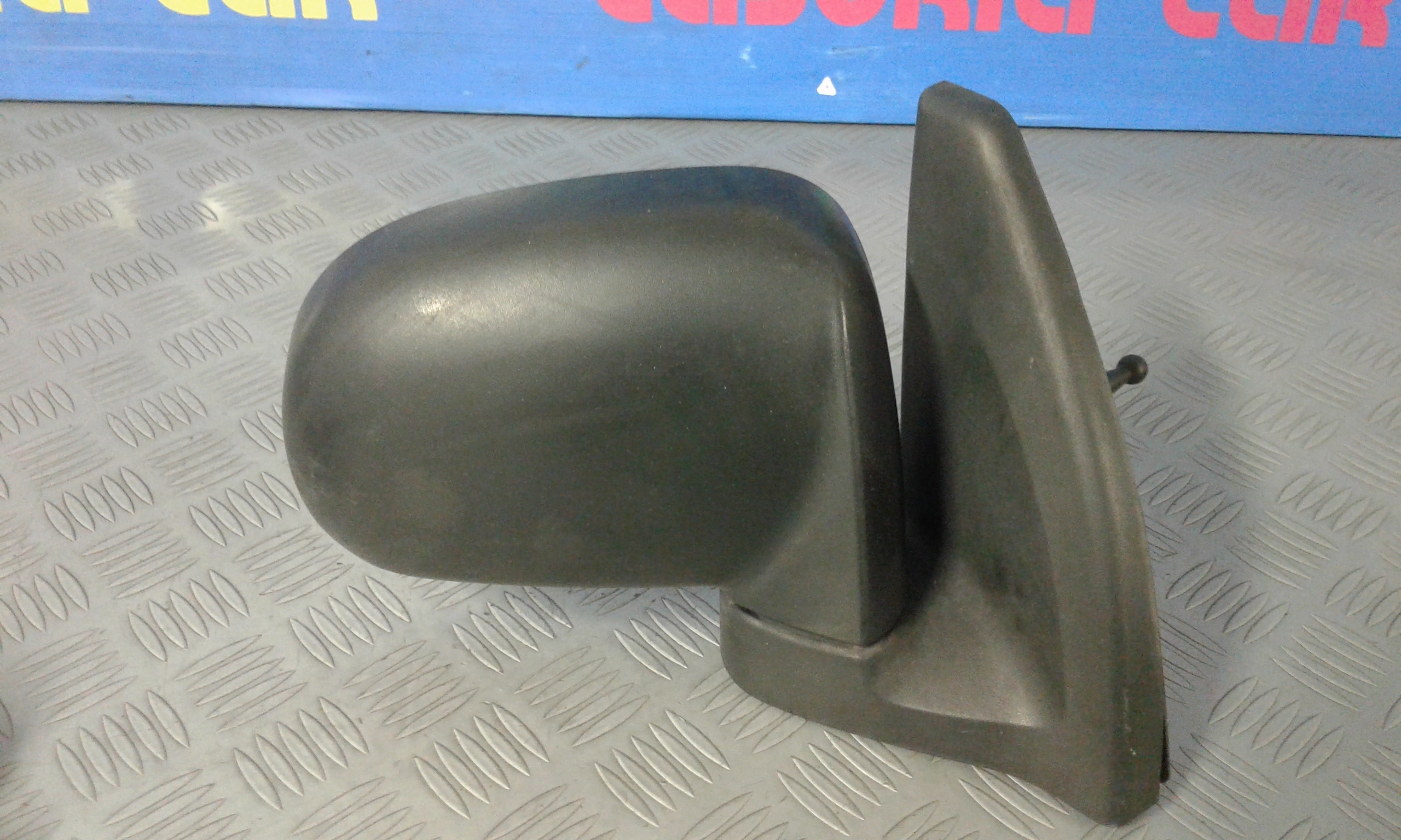 Retrovisore Est. Destro Usato