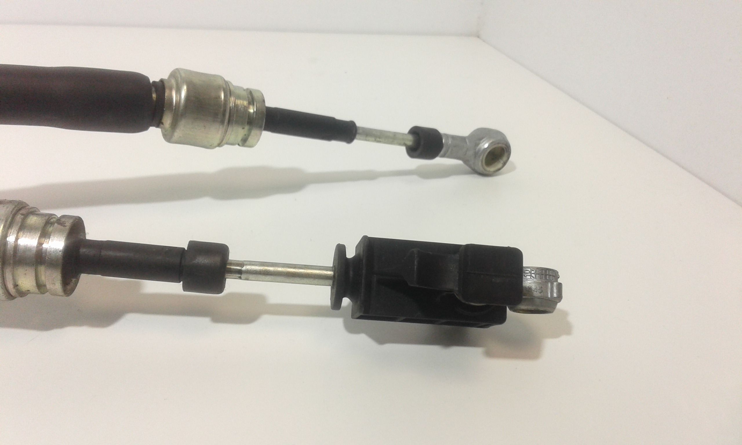 Kit Cavi Comando Leva Cambio 1824322 Usato