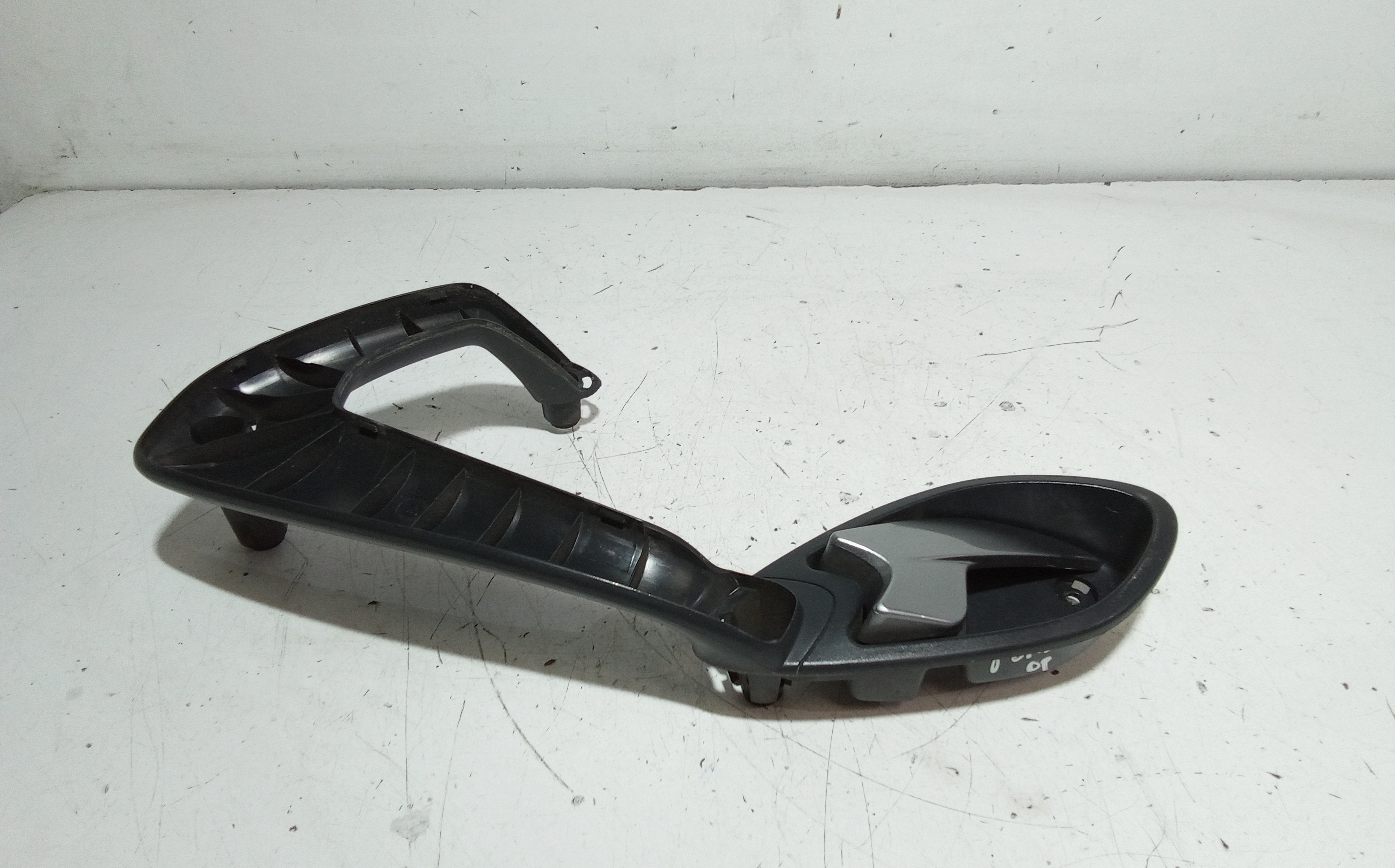 Maniglia Int. Apertura Porta Ant. Destro Usato