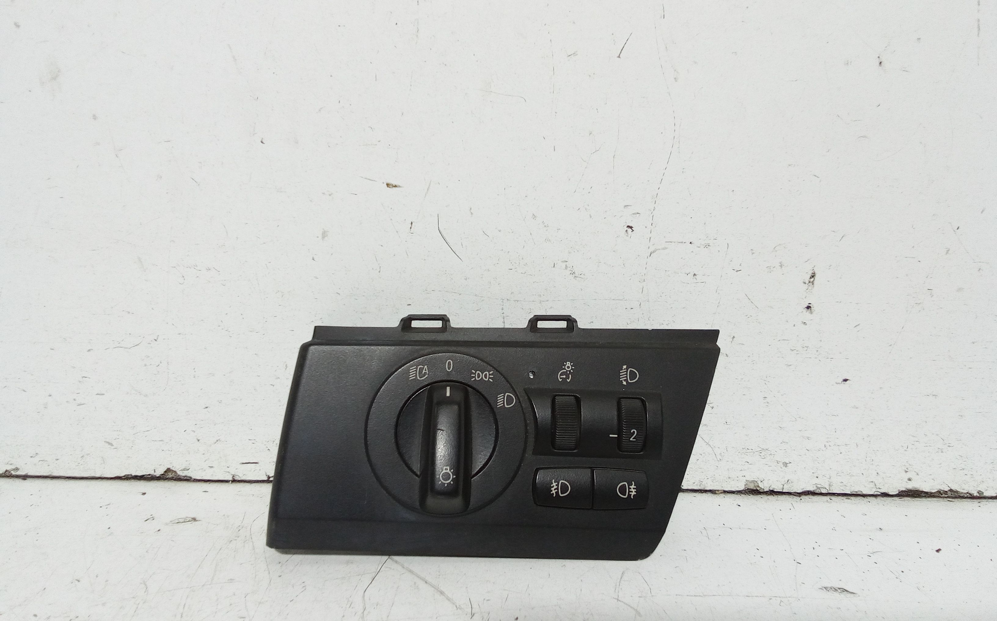 Interruttore Blocco Comando Luci 61313420272 Usato