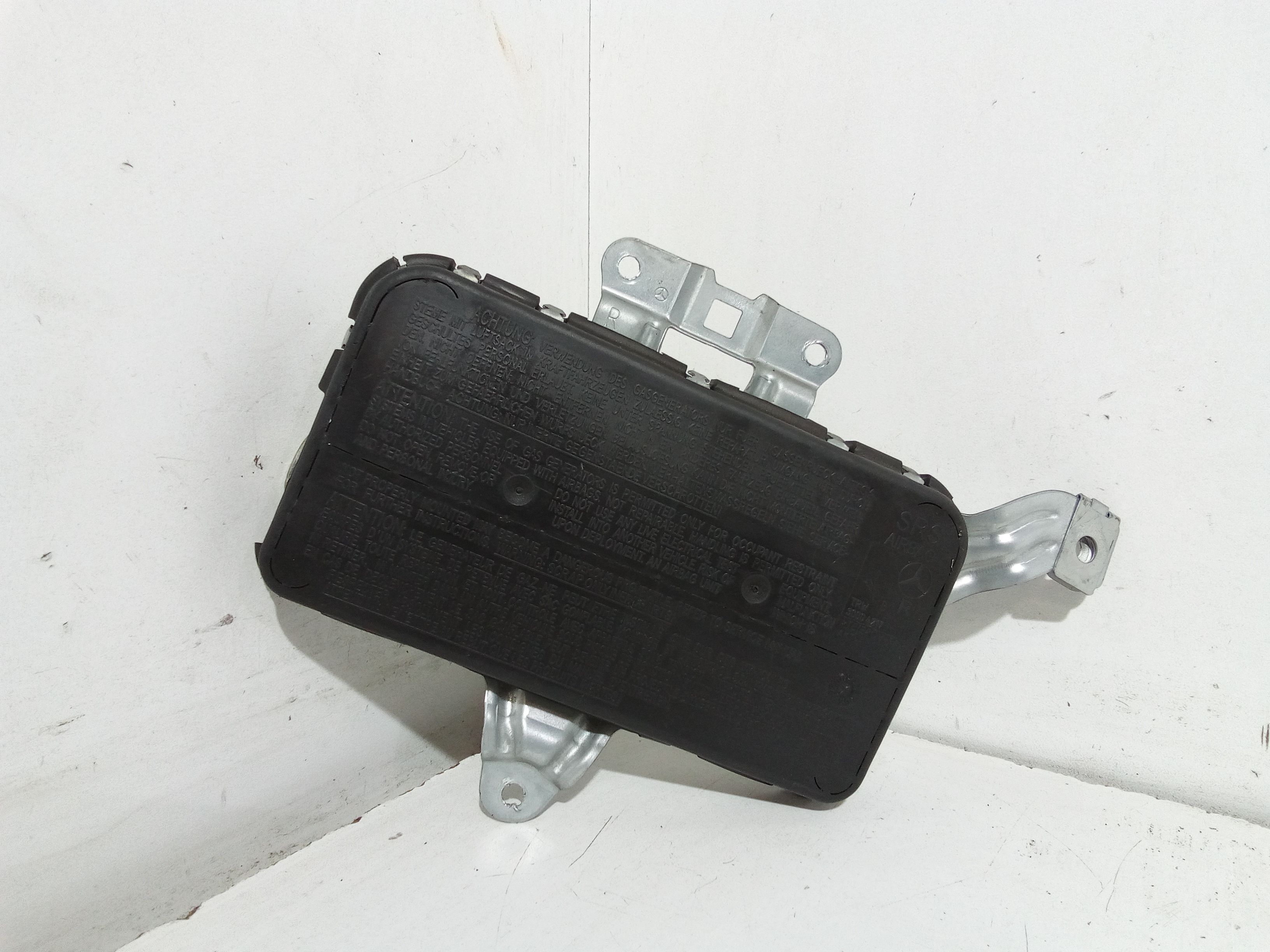 Dispositivo Airbag Lat. Post. Destro A2038600205 Usato