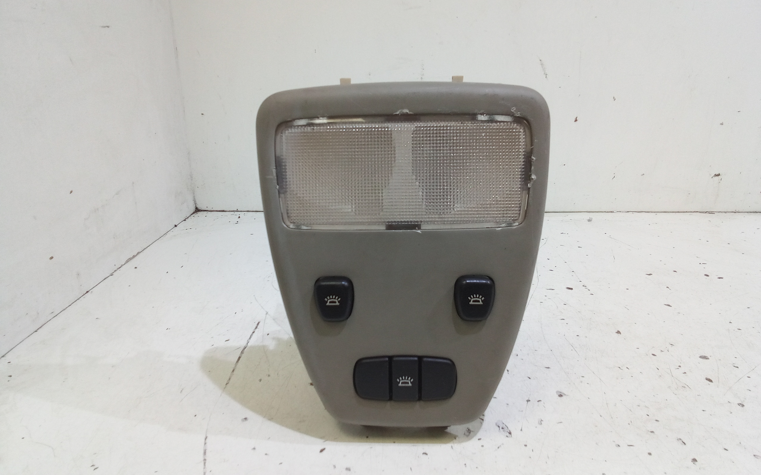 Luce Cortesia Ant. Tetto Usato