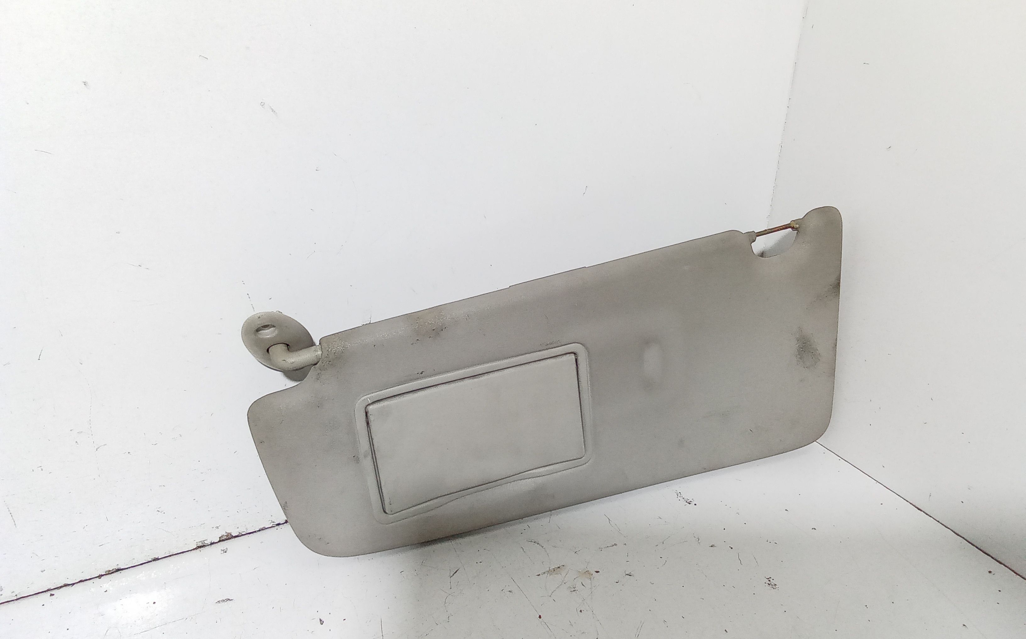 Aletta Parasole Parabrezza Destro 1880327 Usato