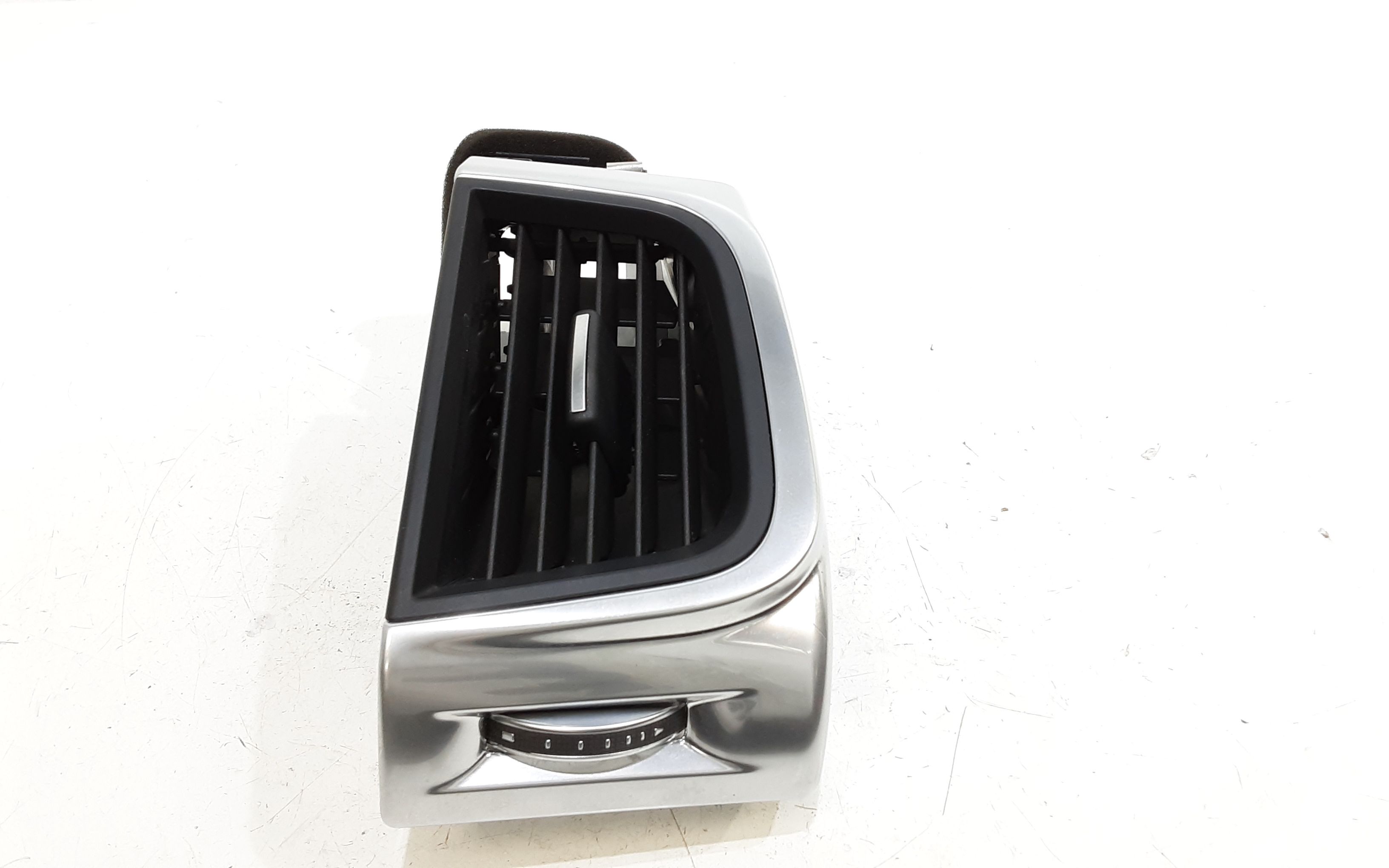 Condotto Aria Bocchette Lat. Cruscotto Destro J9C11890 Usato