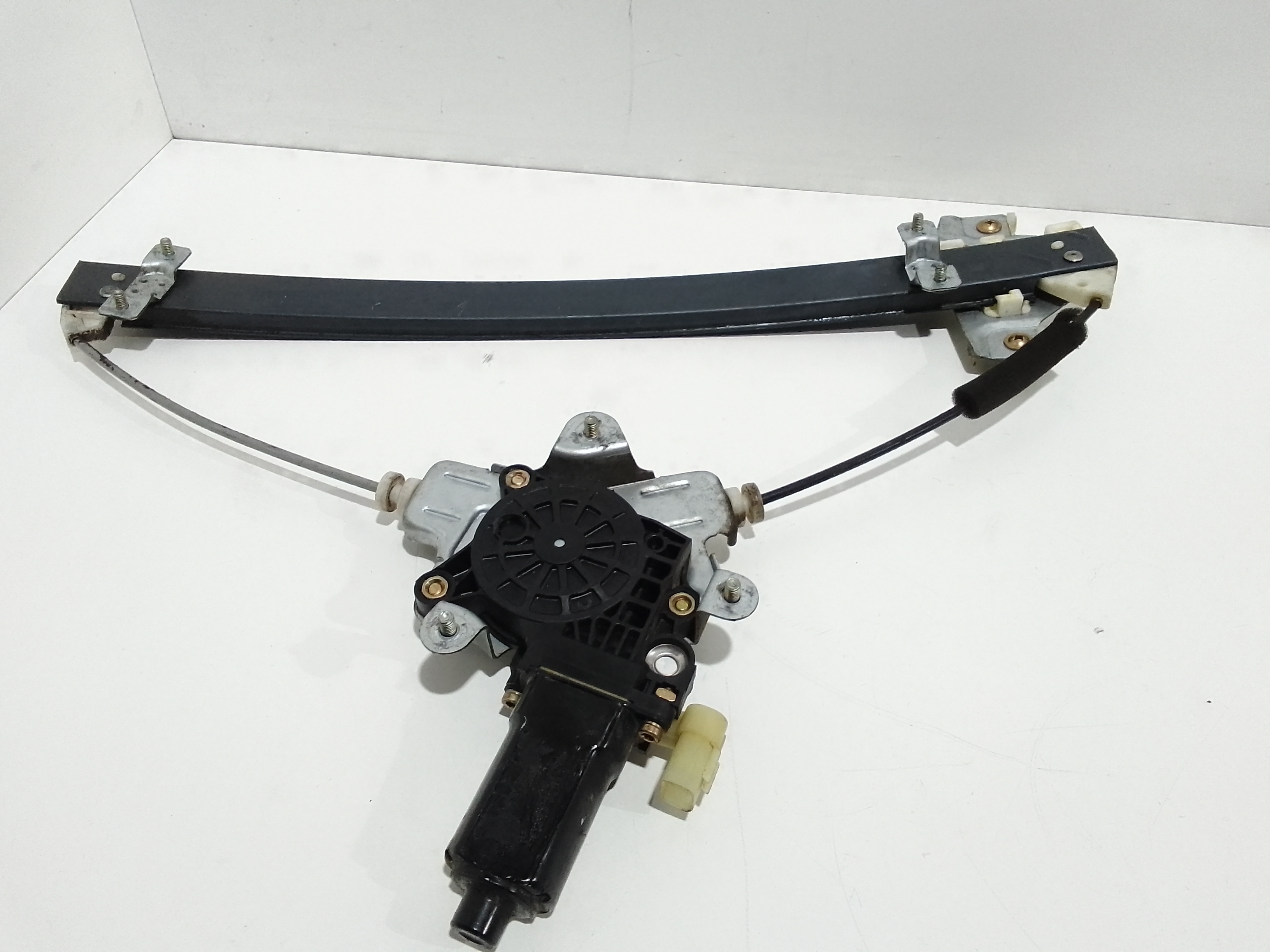 Alzacristallo Porta Ant. Sinistro 824011C000 Usato