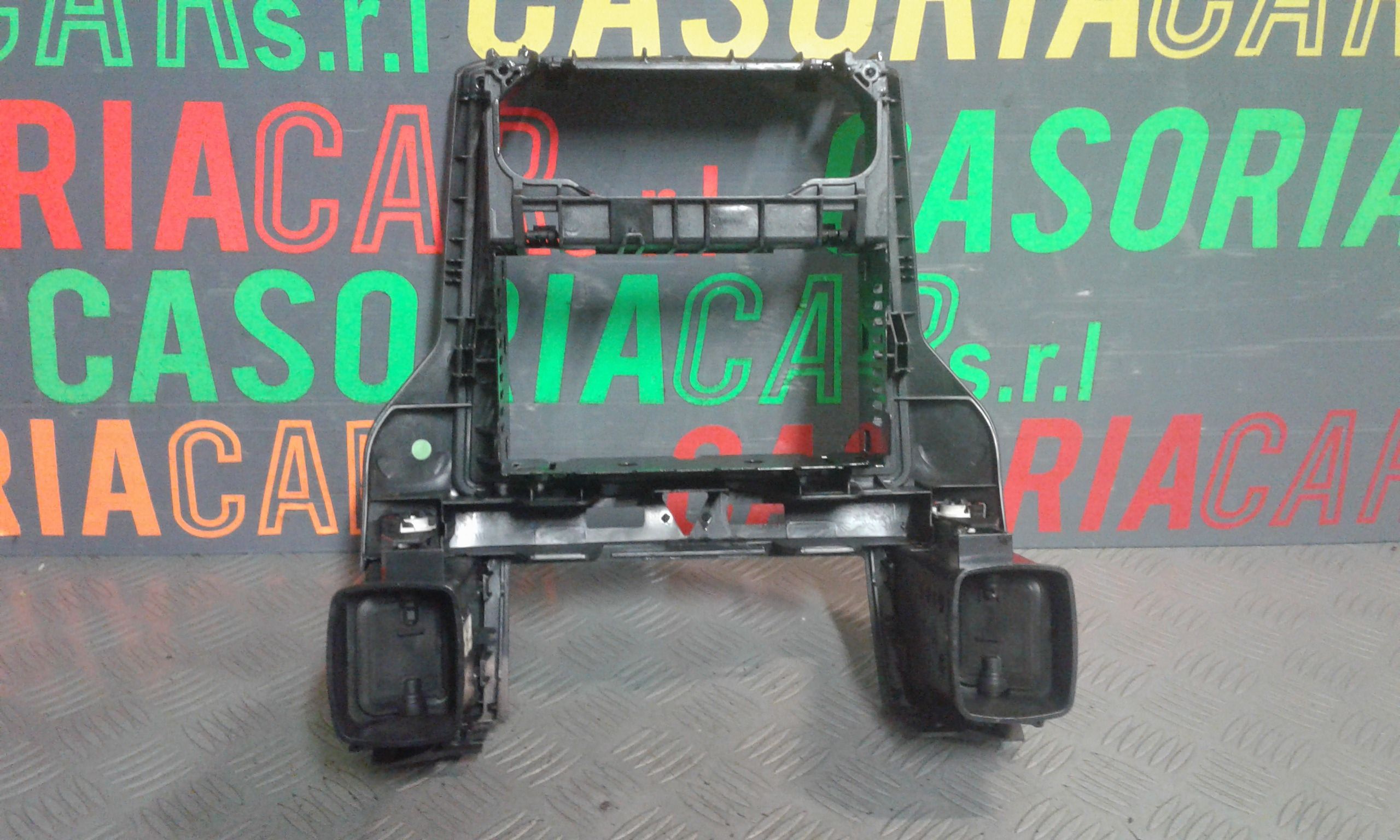 Rivestimento Centr. Cruscotto, Mascherina Portastrumenti Centr. Cruscotto Usato