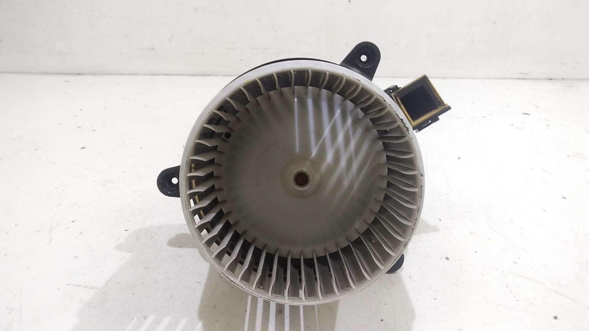 Motorino Ventilazione Abitacolo 77368011 Usato