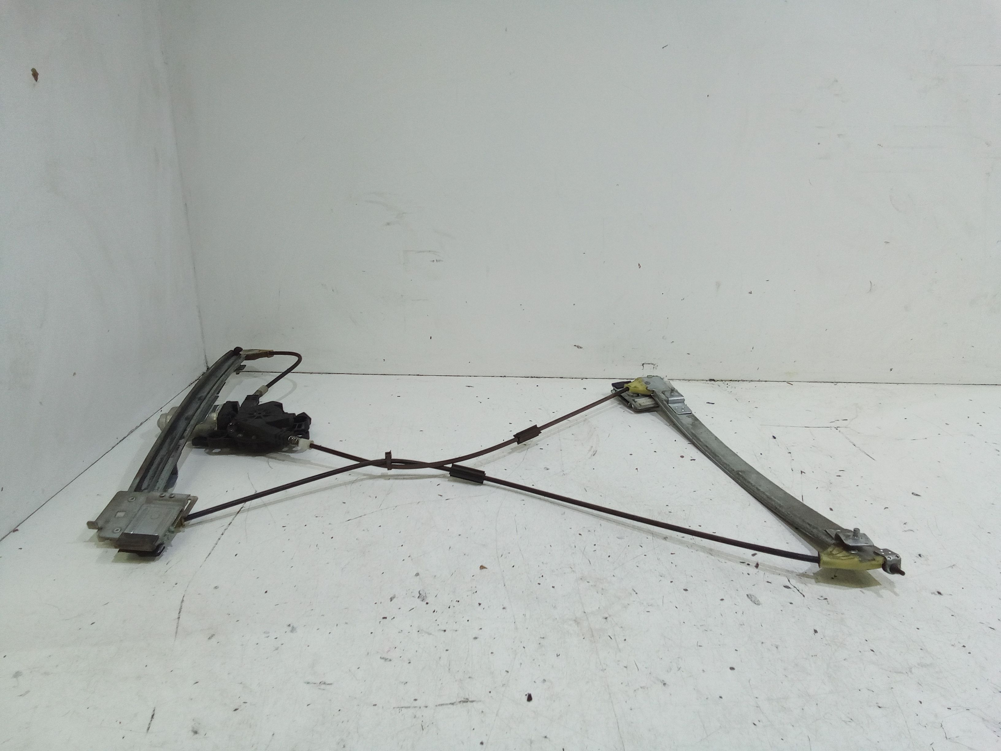 Alzacristallo Porta Ant. Destro Usato