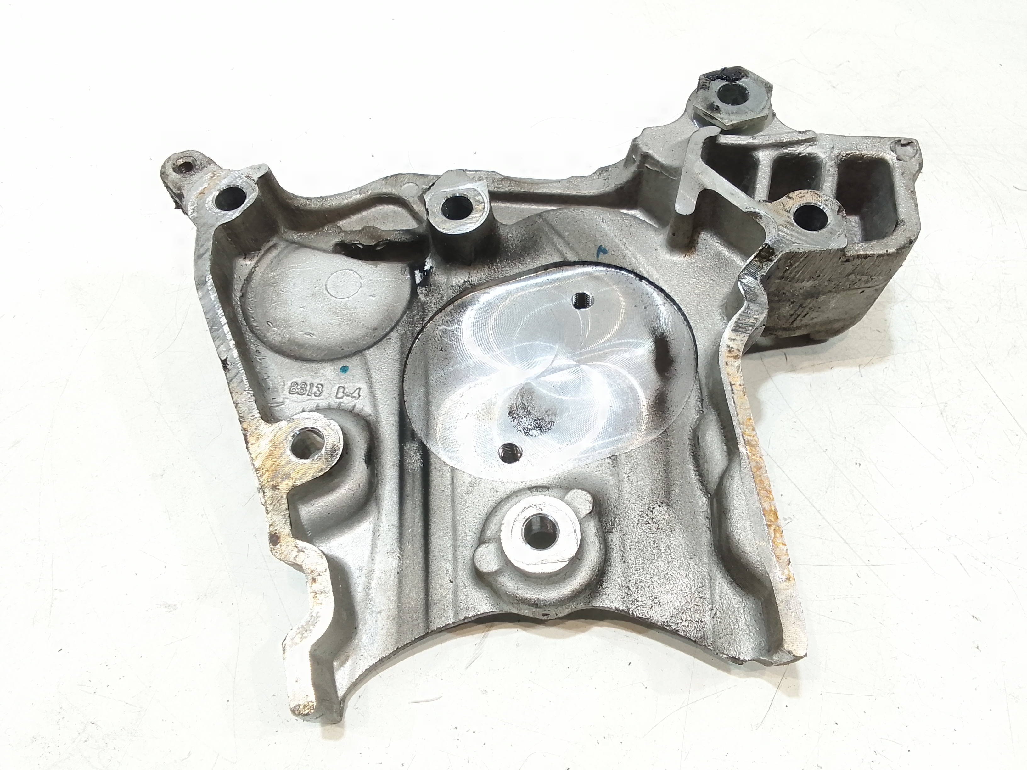 Piastra Alloggiamento Supporto Motore (Con Eventuale Bielletta O Tirante Associato) Usato