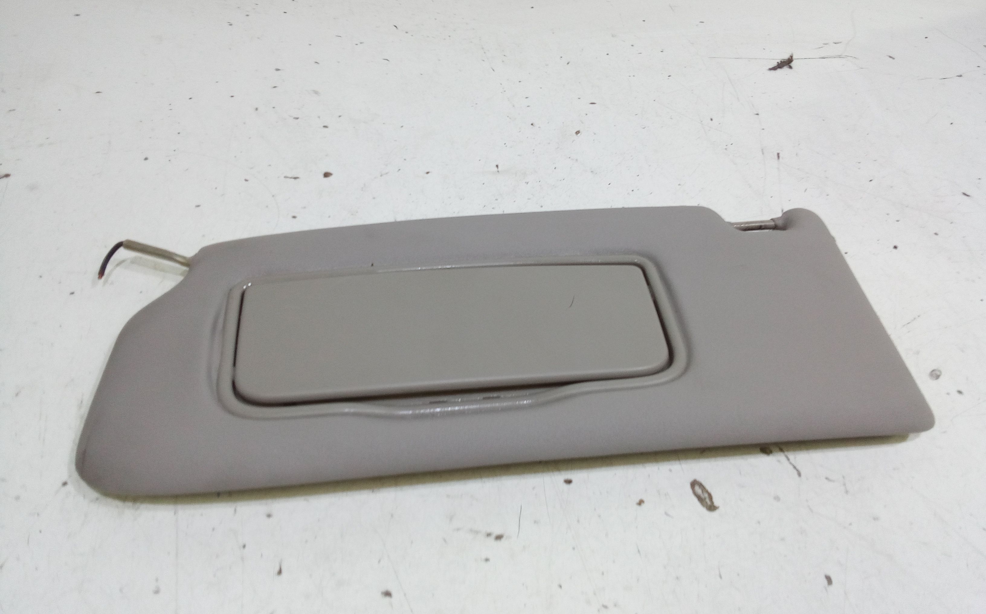 Aletta Parasole Parabrezza Destro 39859778 Usato