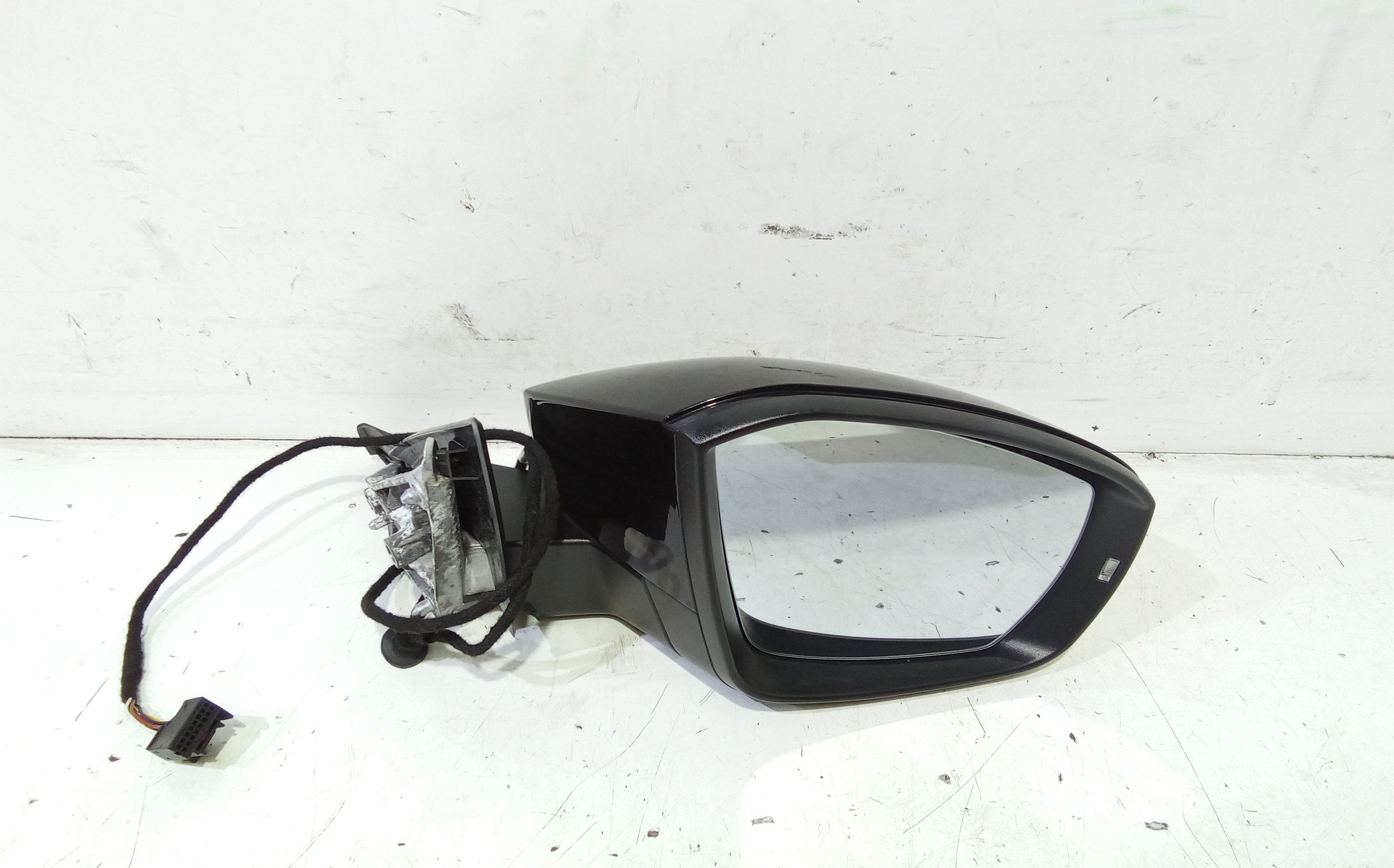 Retrovisore Est. Destro Usato