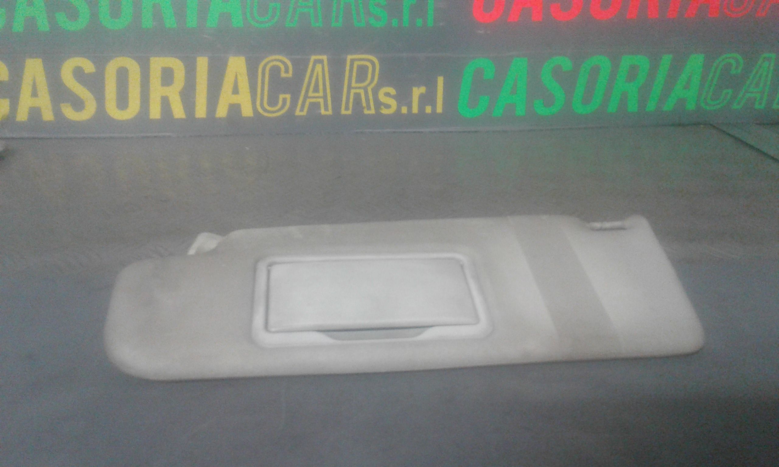 Aletta Parasole Parabrezza Sinistro 1U0857551NX14 Usato