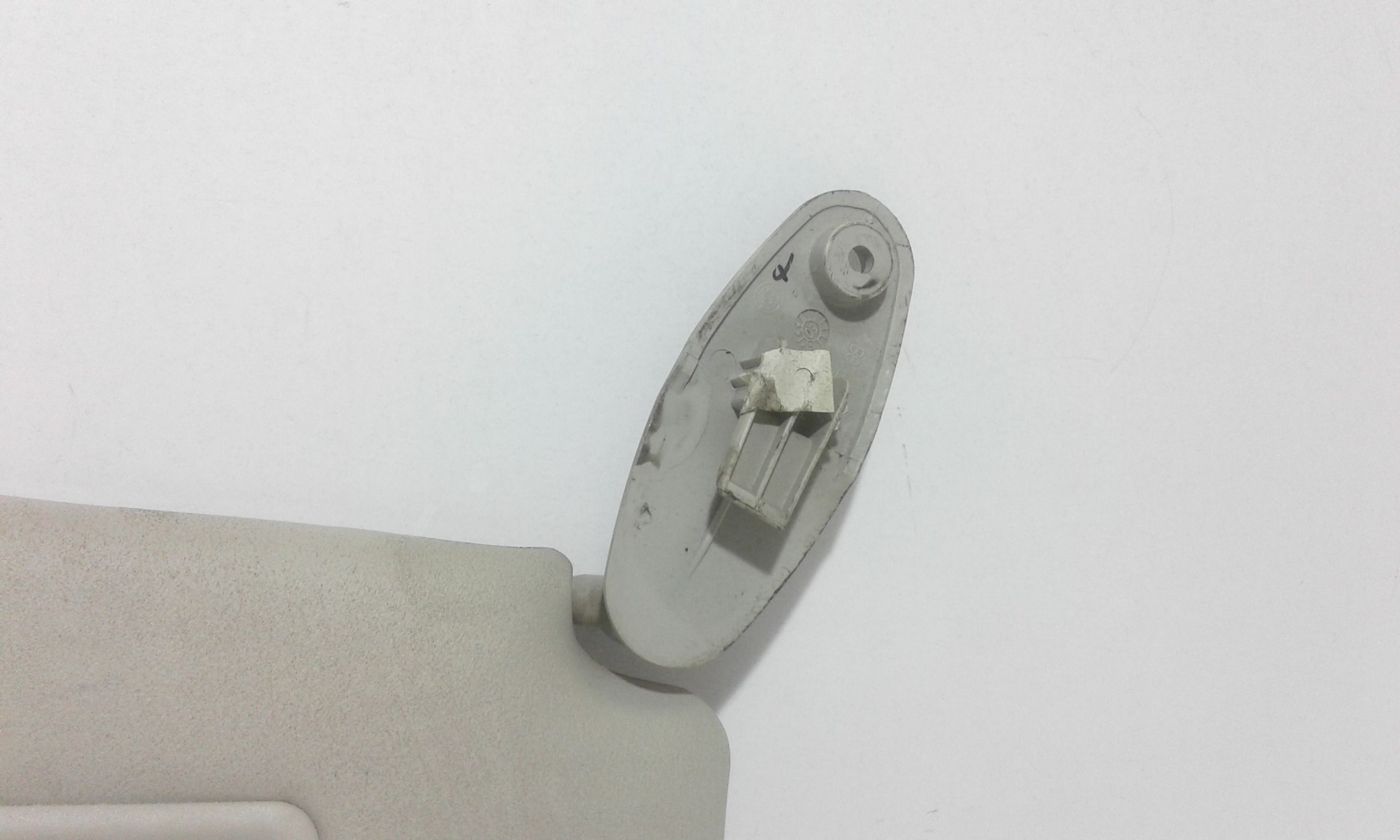 Aletta Parasole Parabrezza Destro 735338206 Usato