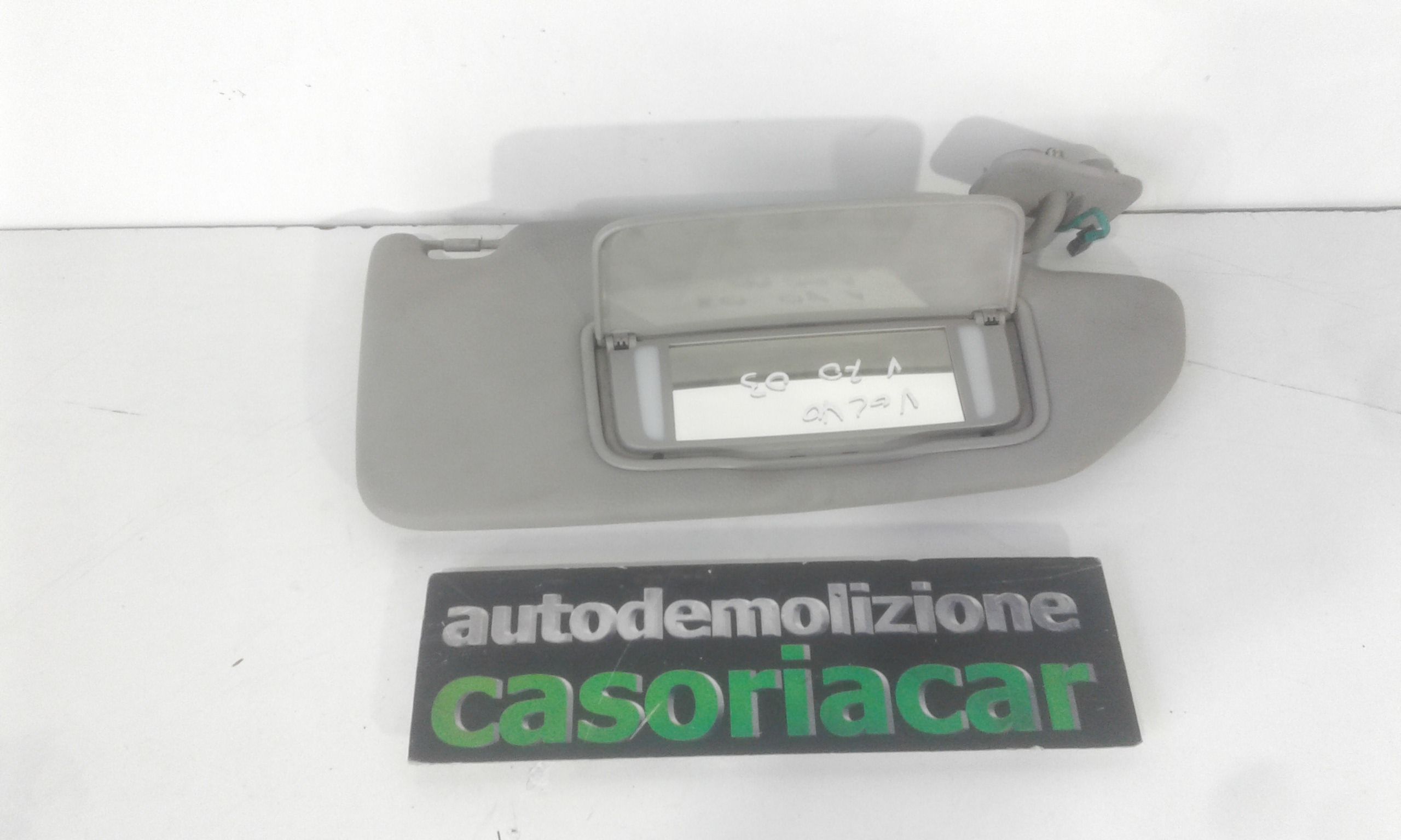 Aletta Parasole Parabrezza Destro 39966766 Usato