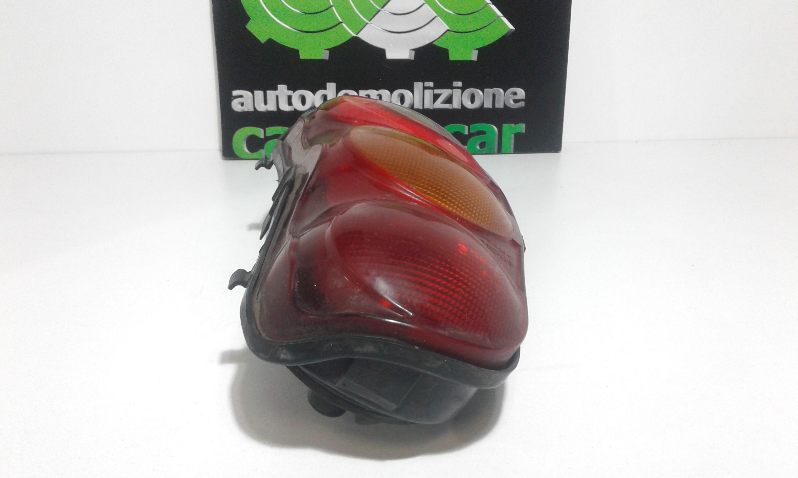 Fanale Post. Destro Q0012861V001000000 Usato