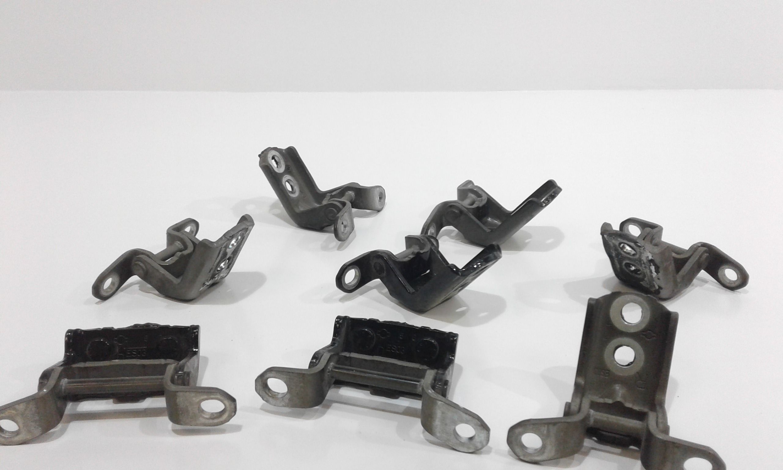 Cerniera Porta Ant. Destro,cerniera Porta Ant.sinistro, Cerniera Porta Post. Destro, Cerniera Porta Post. Sinistro Usato