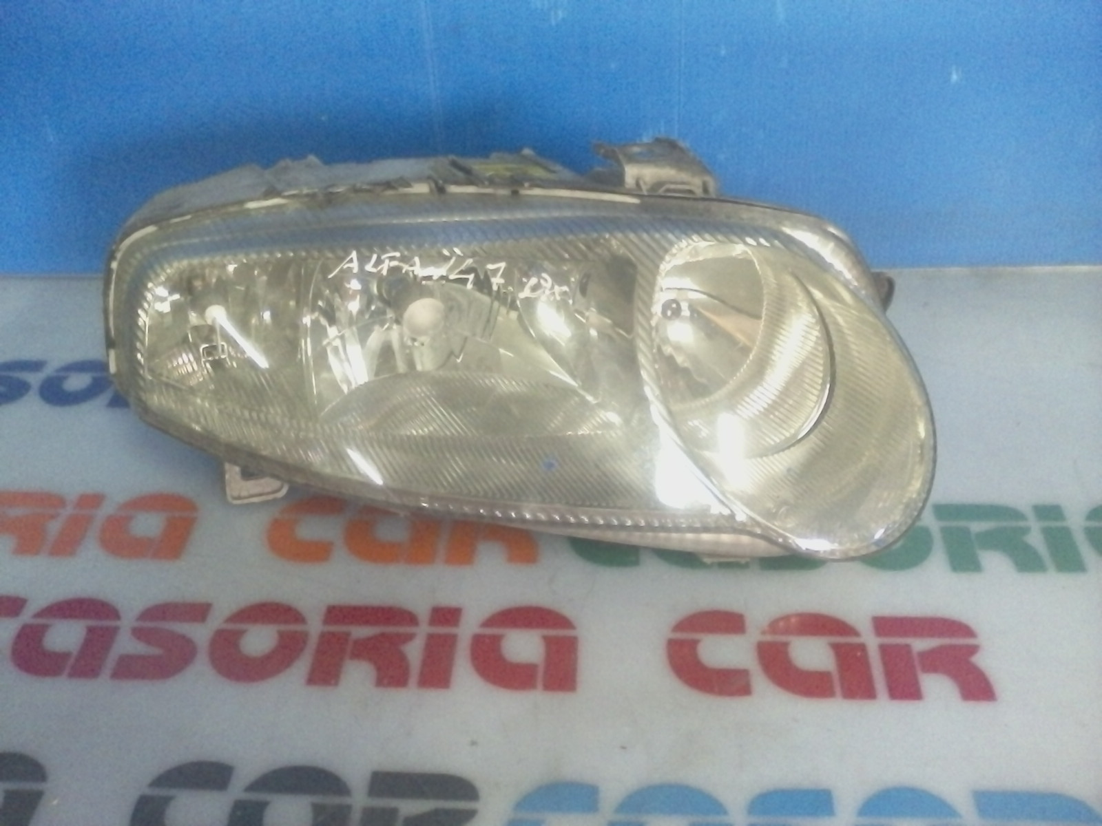 Proiettore Destro 46826194 Usato