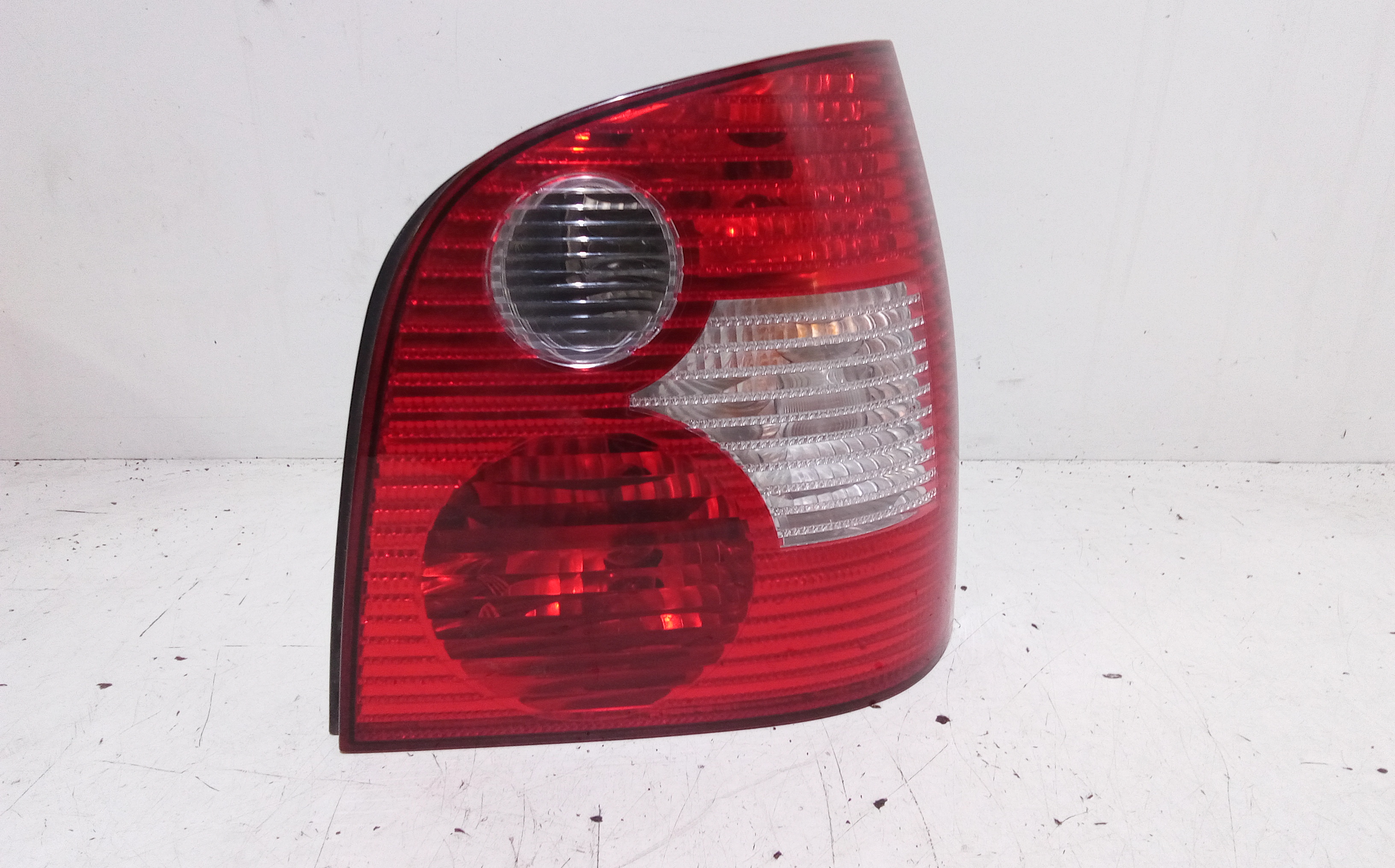 Fanale Post. Destro 6Q6945096AB Usato