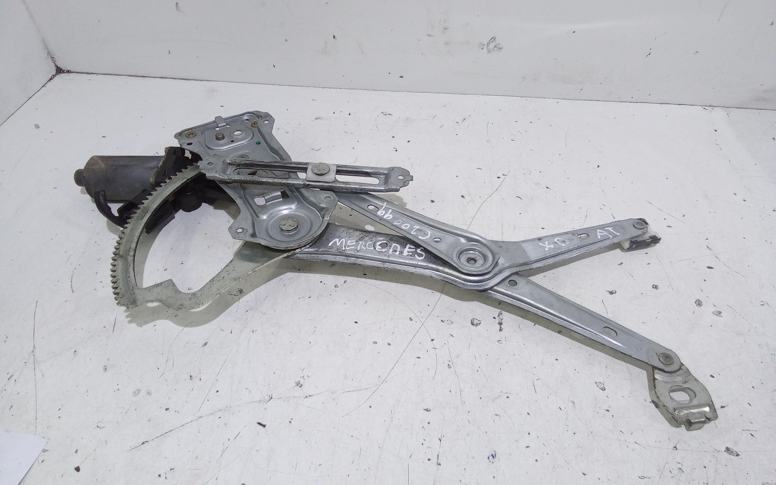 Alzacristallo Porta Ant. Destro Usato