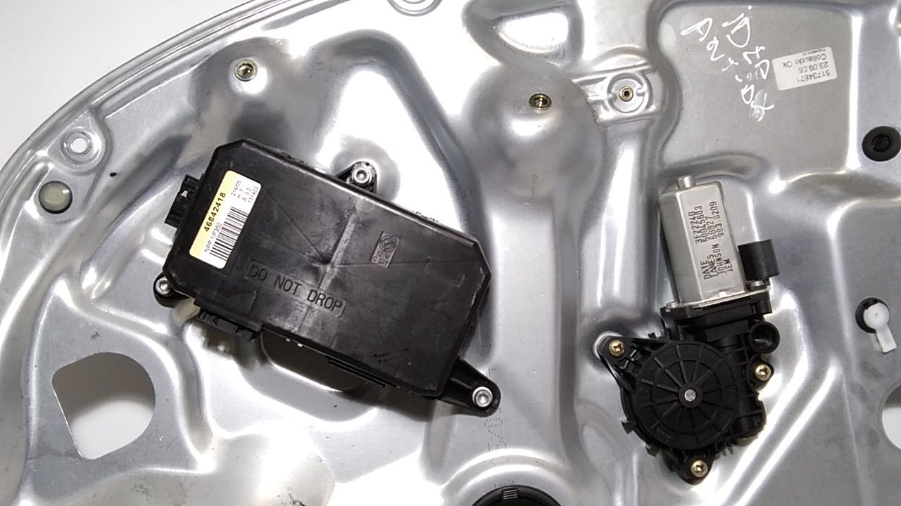 Alzacristallo Porta Ant. Destro Usato