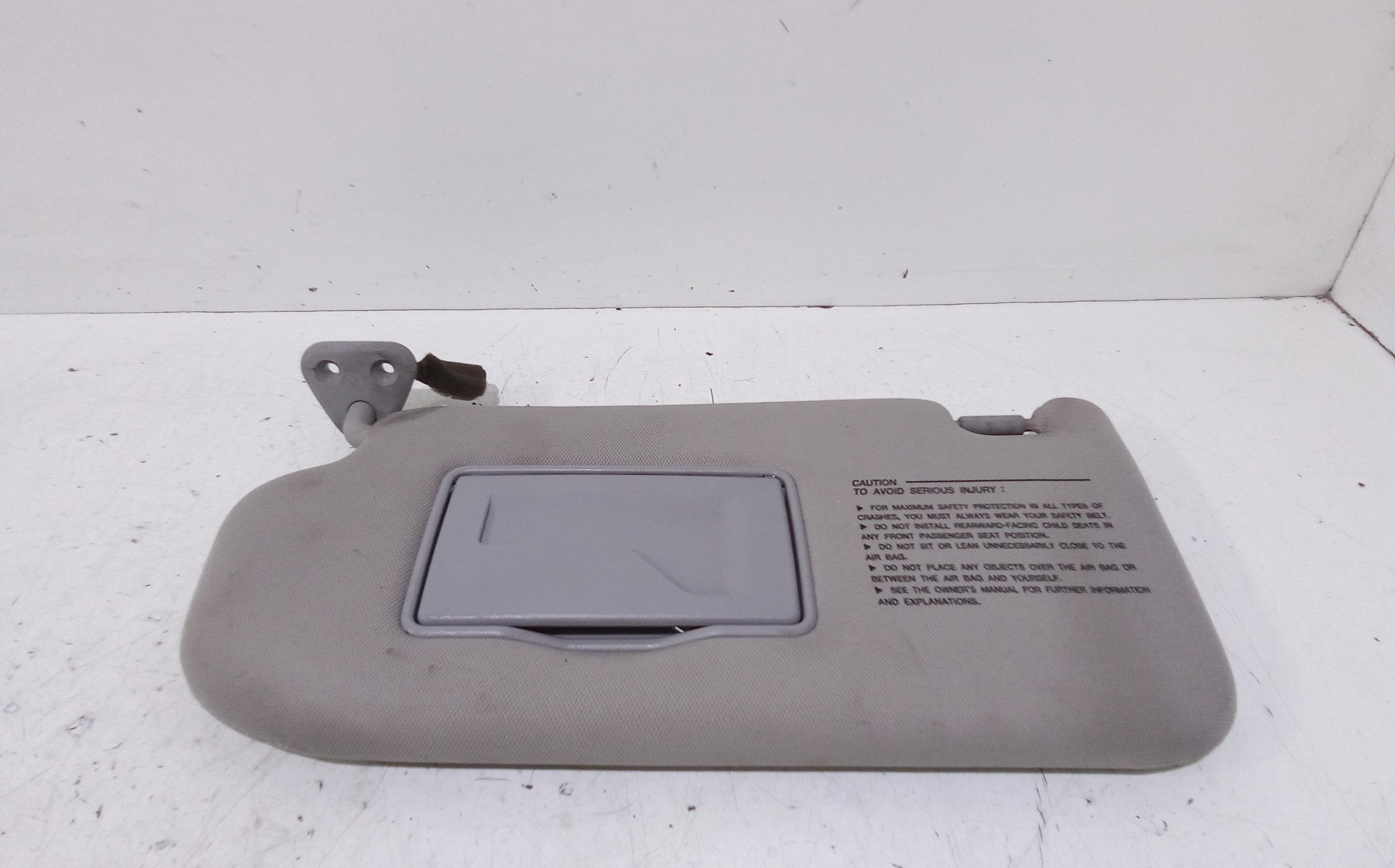 Aletta Parasole Parabrezza Sinistro 852012E110GF Usato