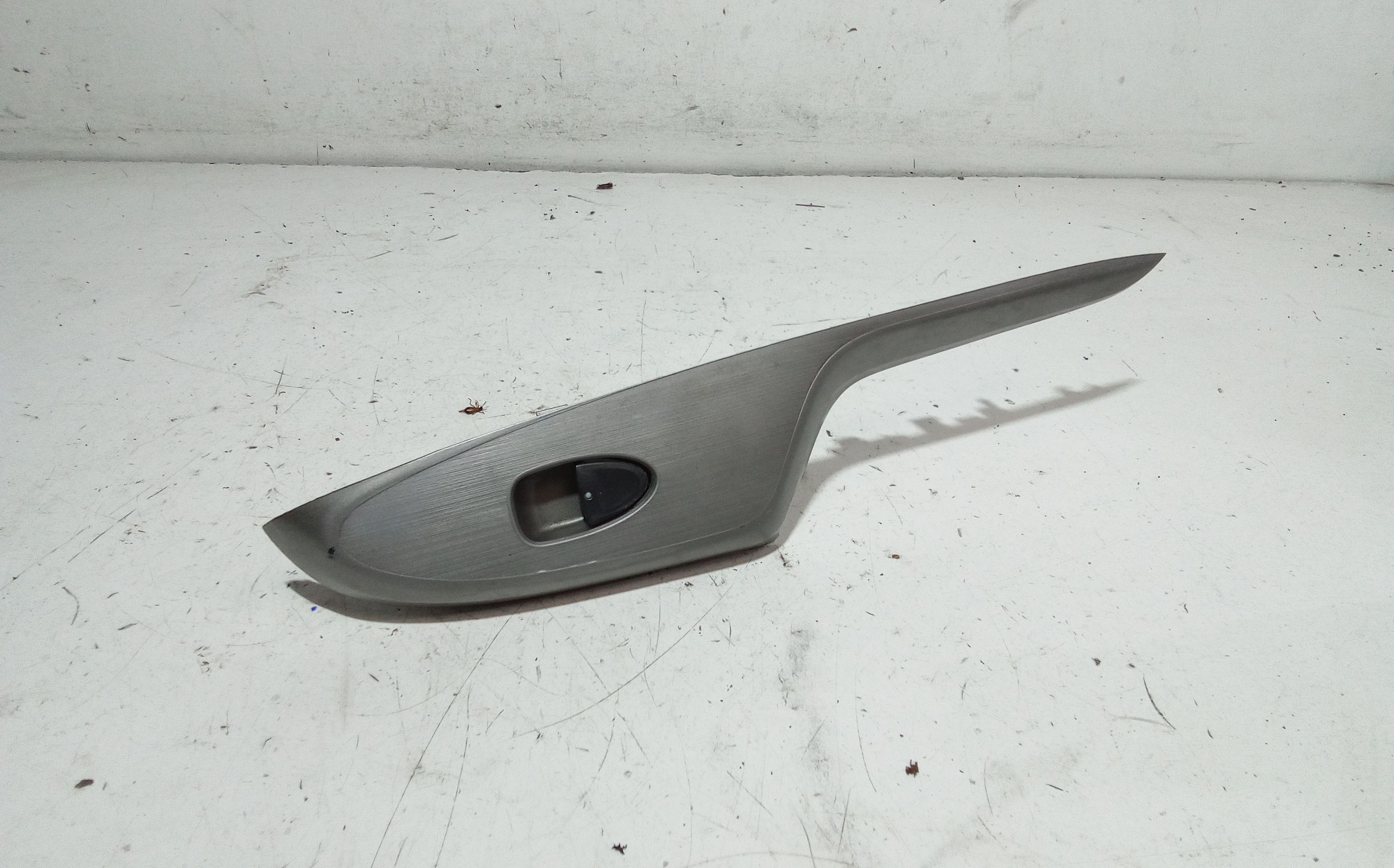 Interruttore Alzacristalli Porta Post. Destro 35770SMGE02 Usato