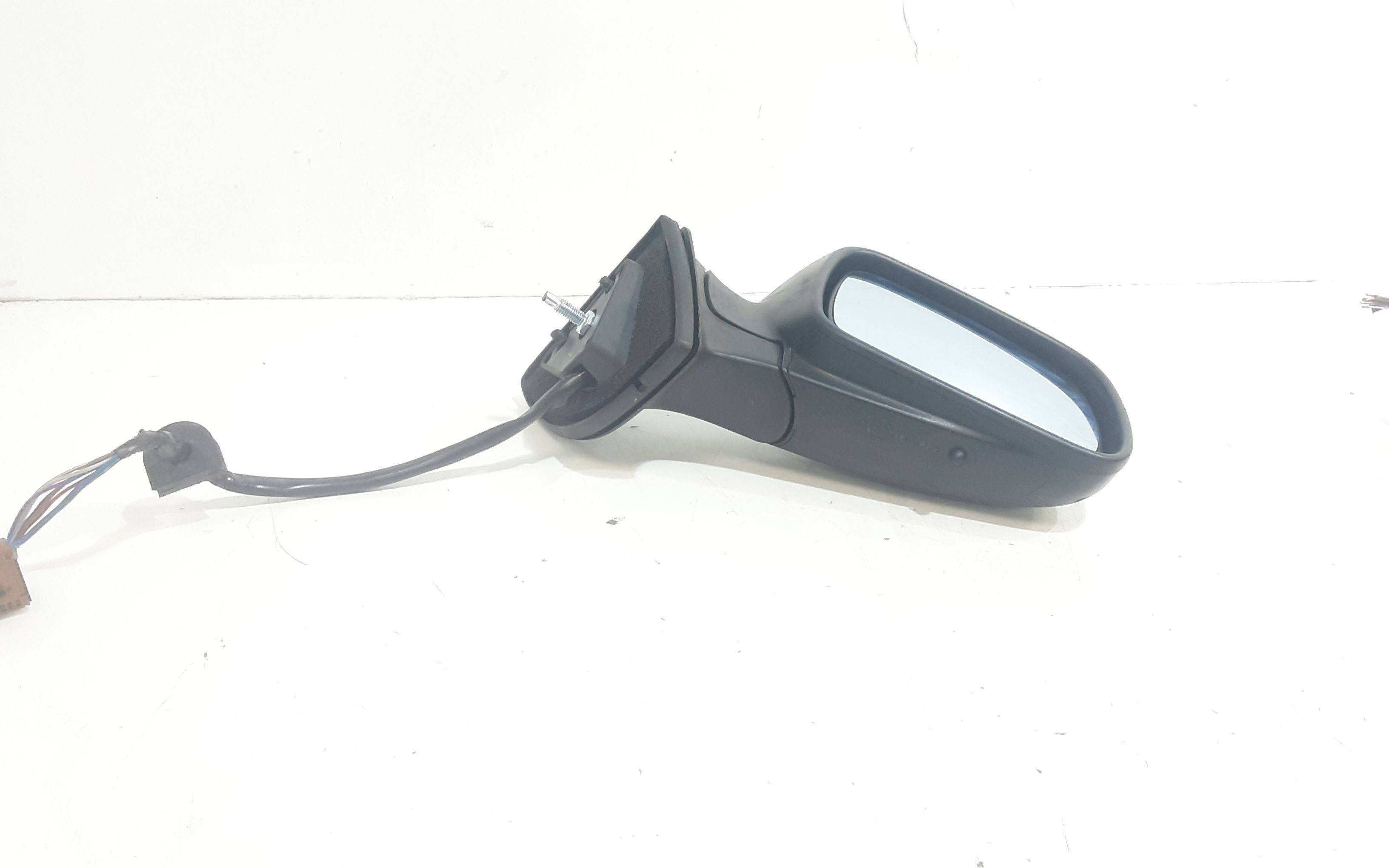 Retrovisore Est. Destro 8149VA Usato