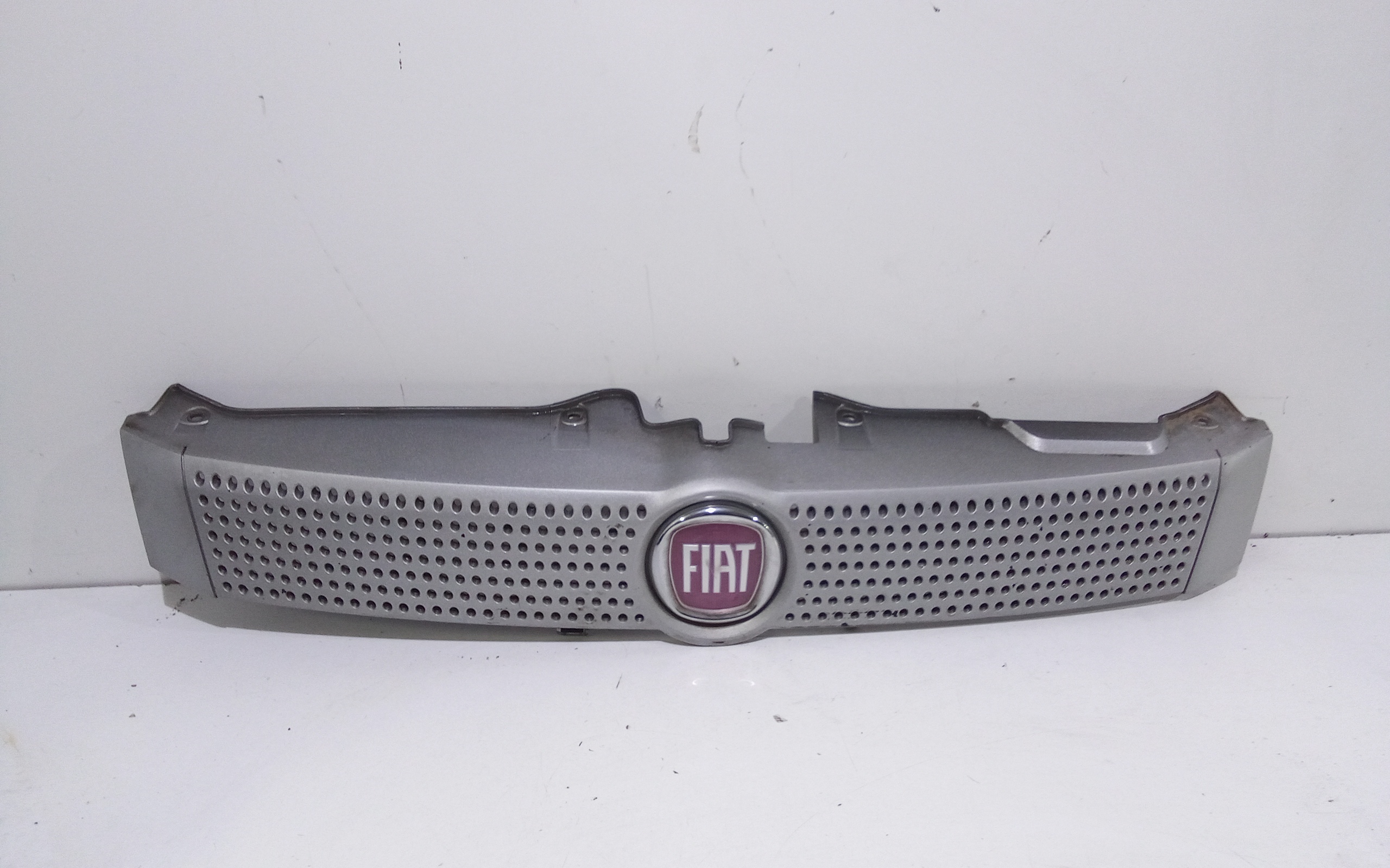 Griglia Paraurti Ant. Usato