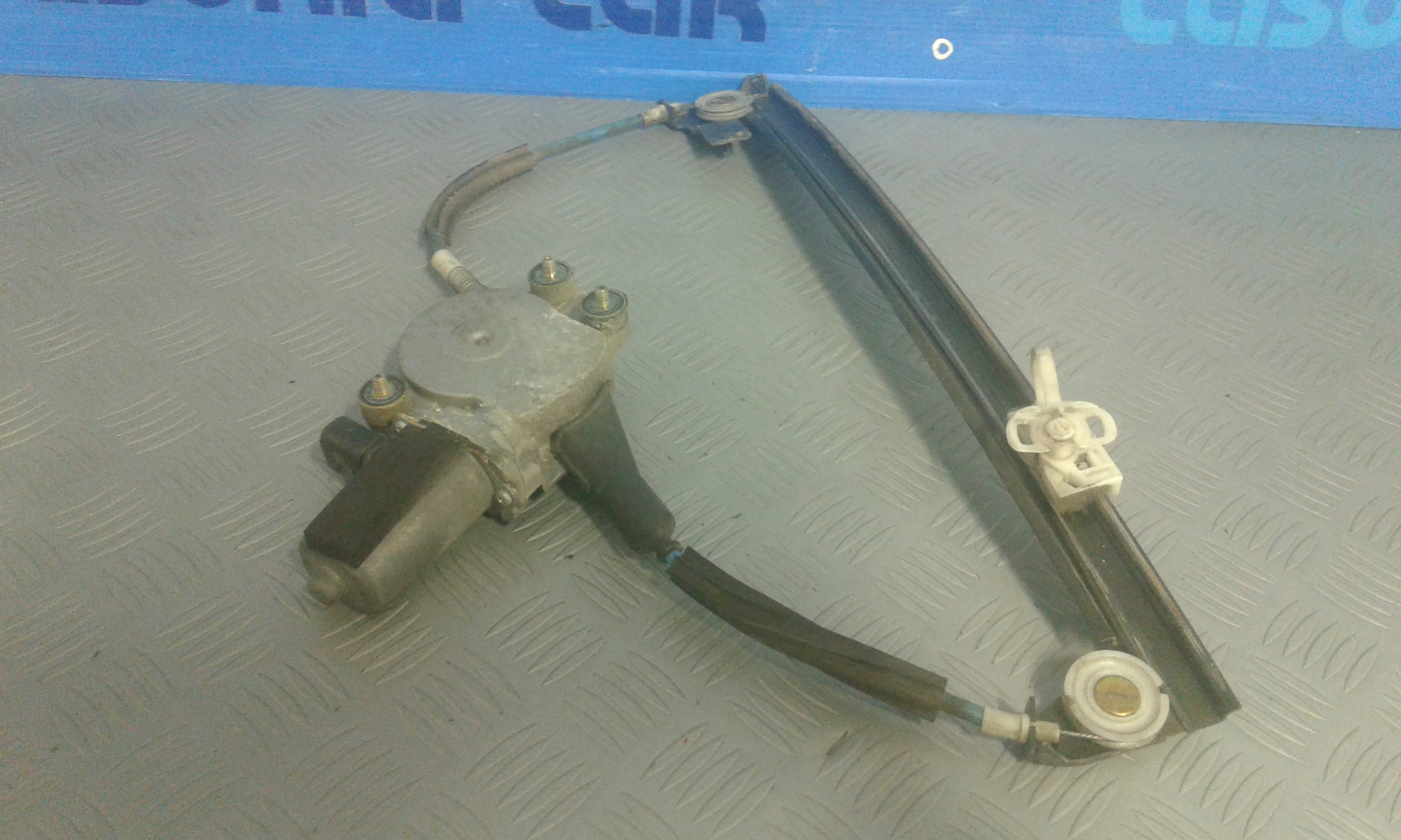 Alzacristallo Porta Ant. Sinistro Usato