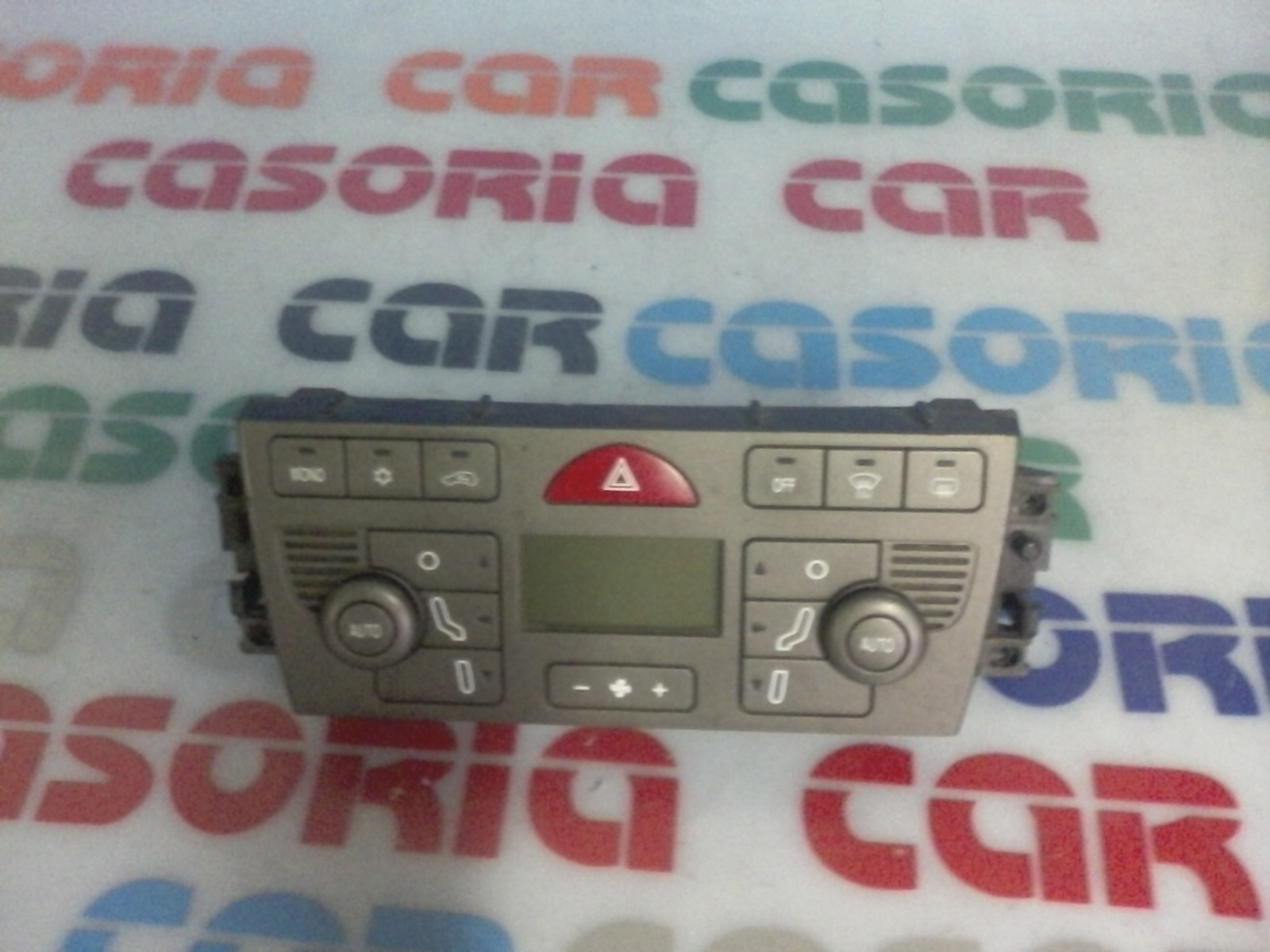 Blocco Comando Climatizzazione 77364220 Usato