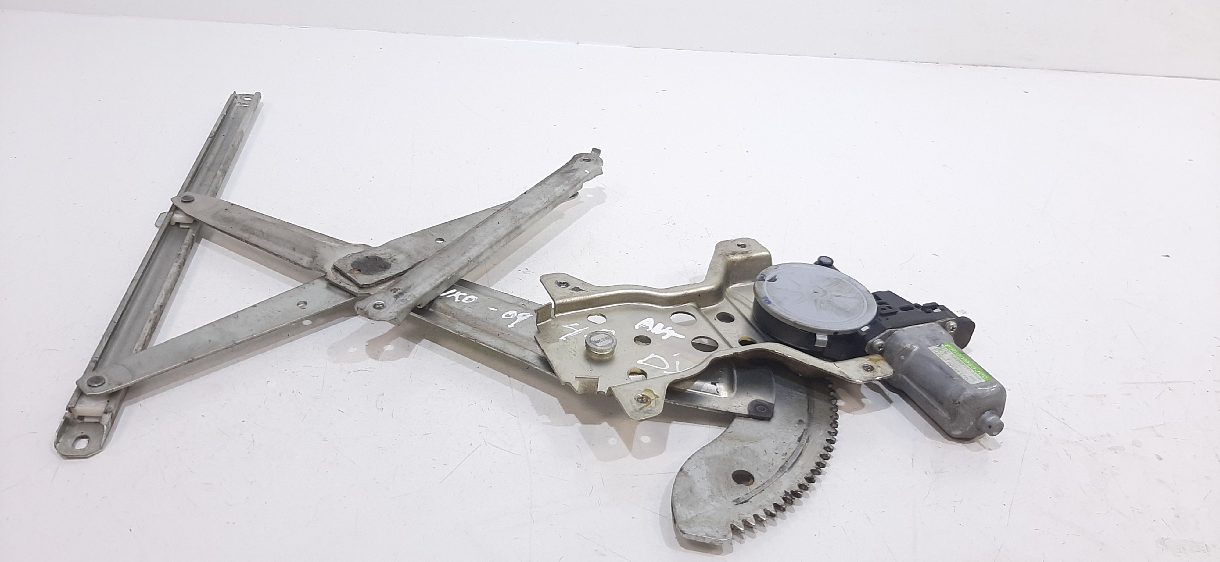 Alzacristallo Porta Ant. Destro 807004A00D Usato