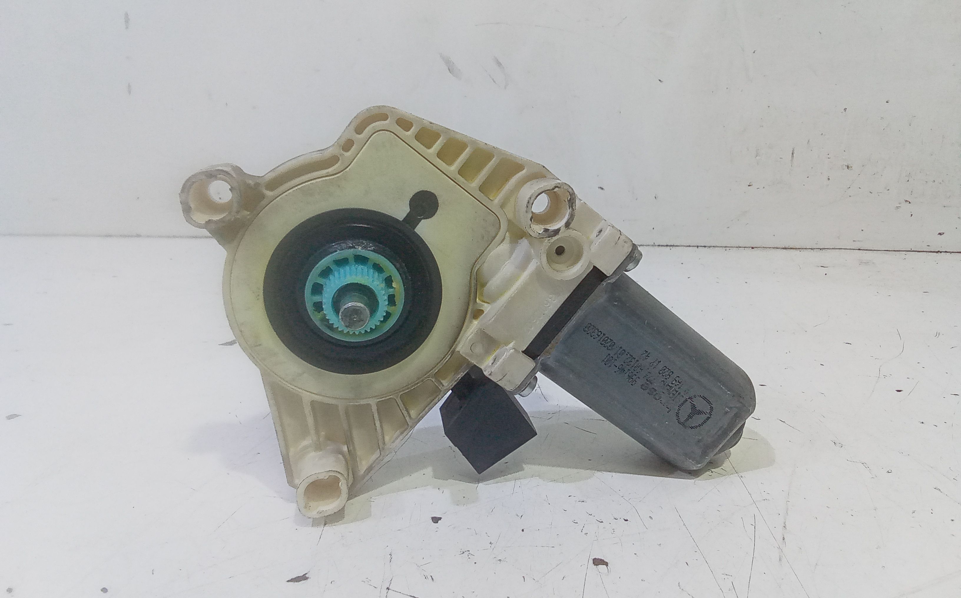 Motorino Alzacristallo Porta Ant. Sinistro A1698201542 Usato