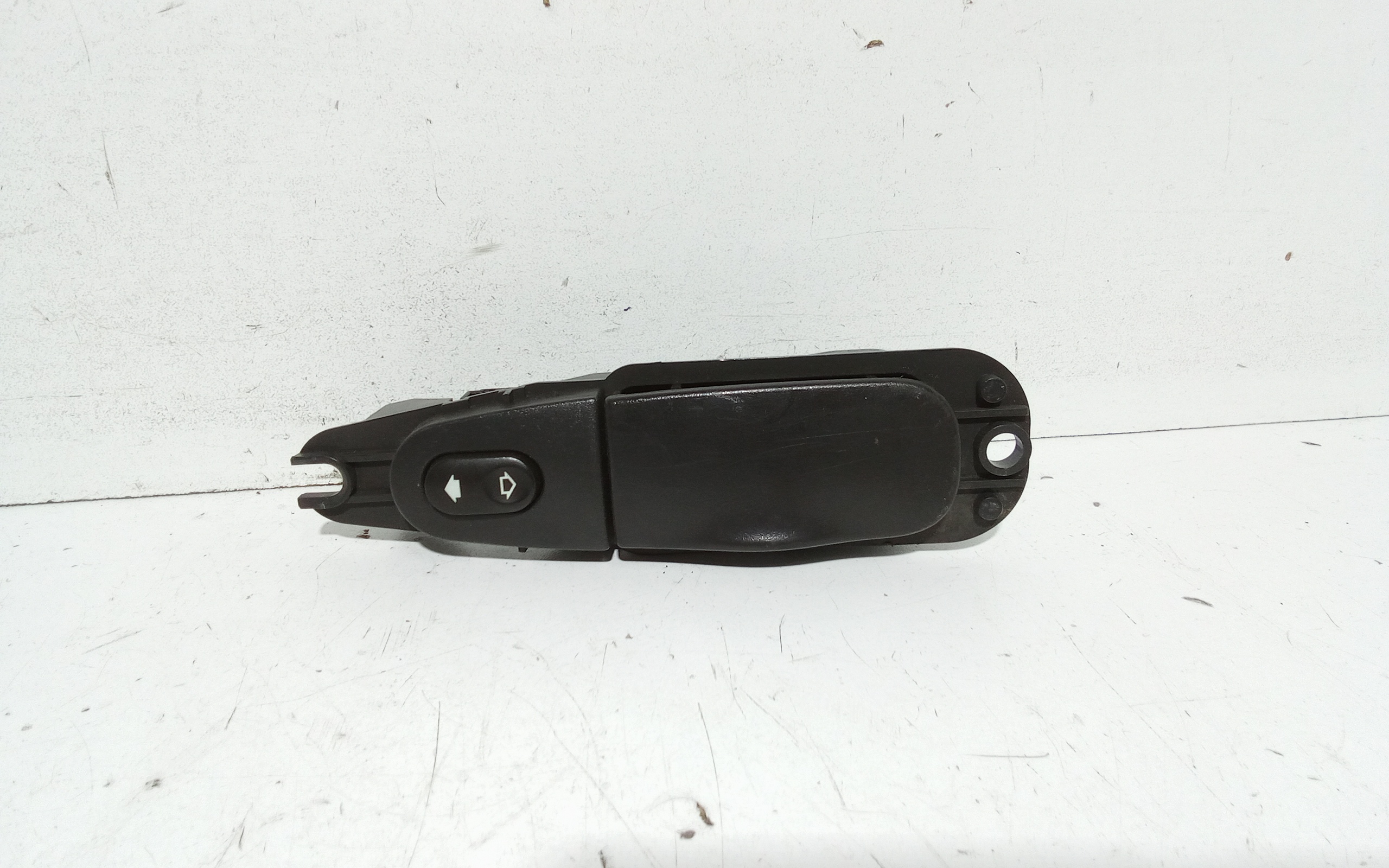 Interruttore Alzacristalli Porta Ant. Destro Usato