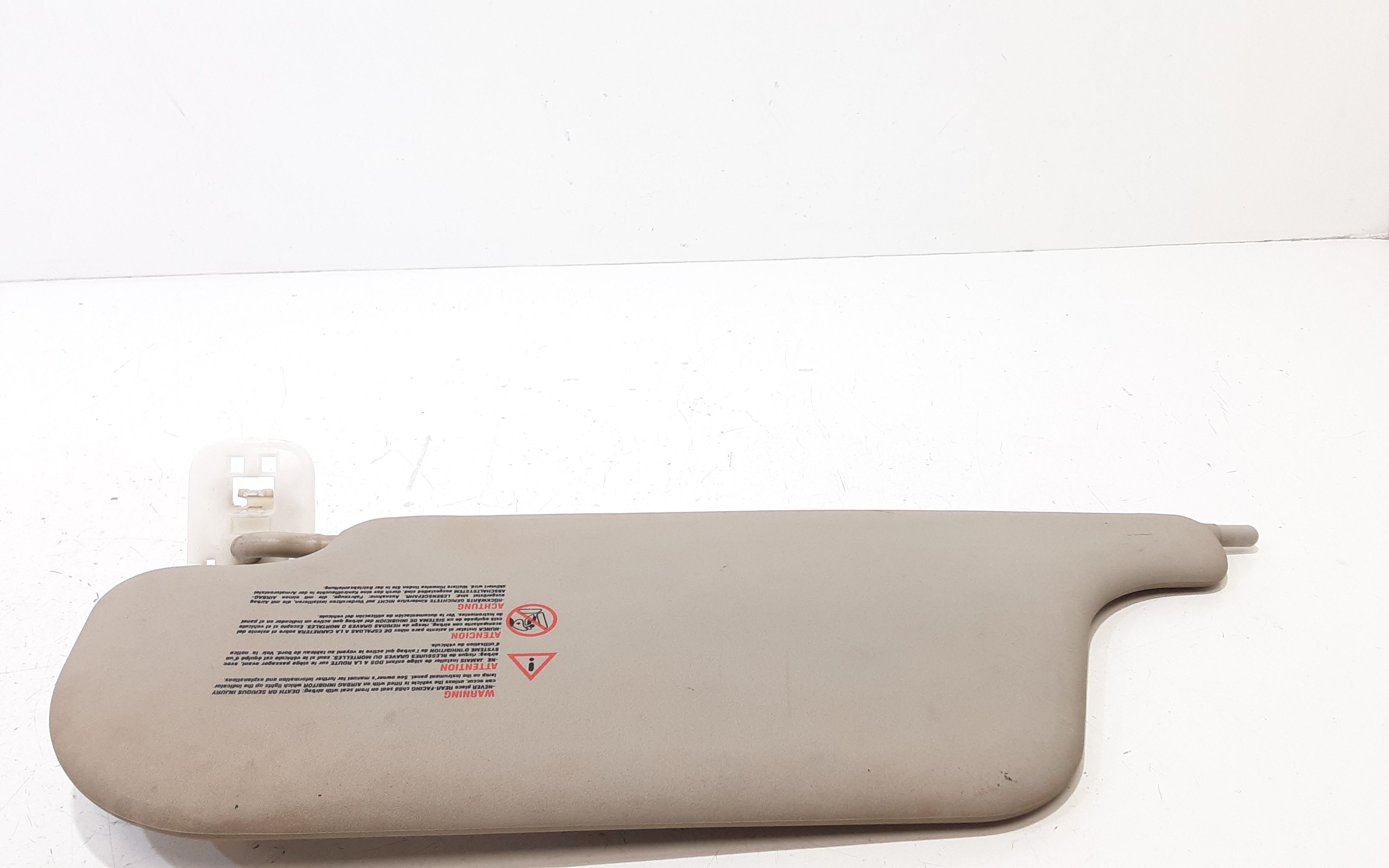 Aletta Parasole Parabrezza Destro 8200294229 Usato