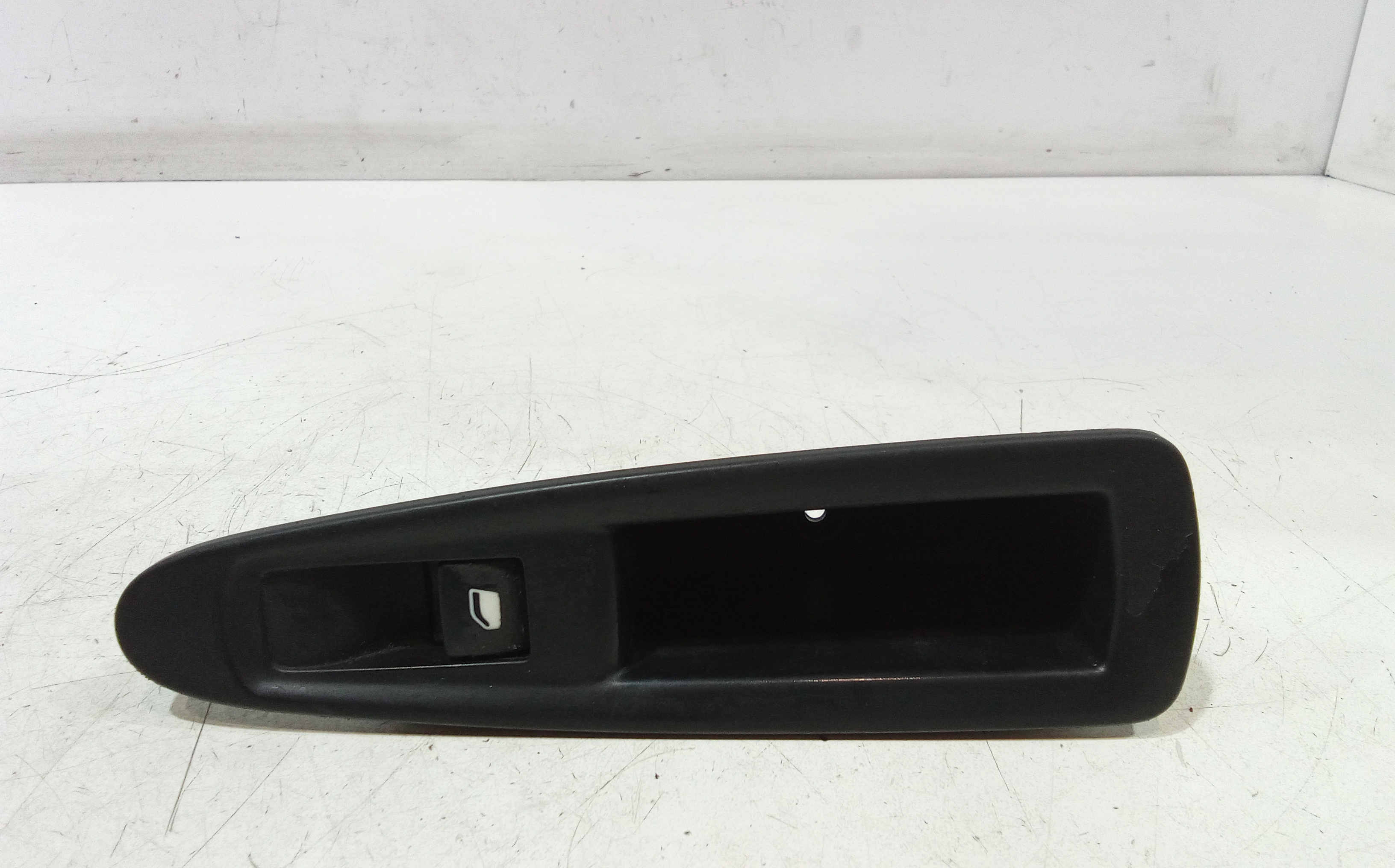 Interruttore Alzacristalli Porta Post. Destro Usato