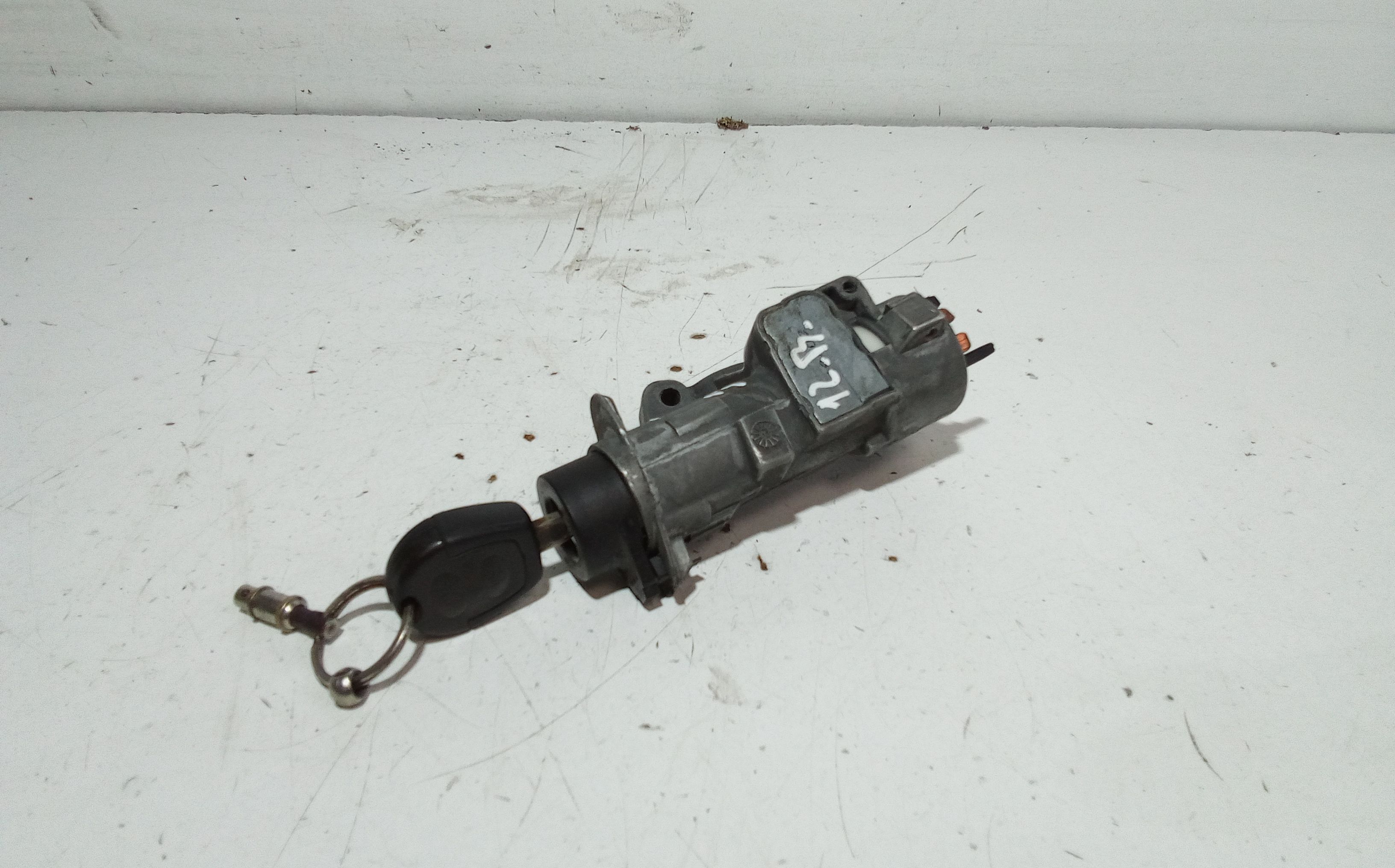 Commutatore Avviamento Con Cilindretti Serrature Usato