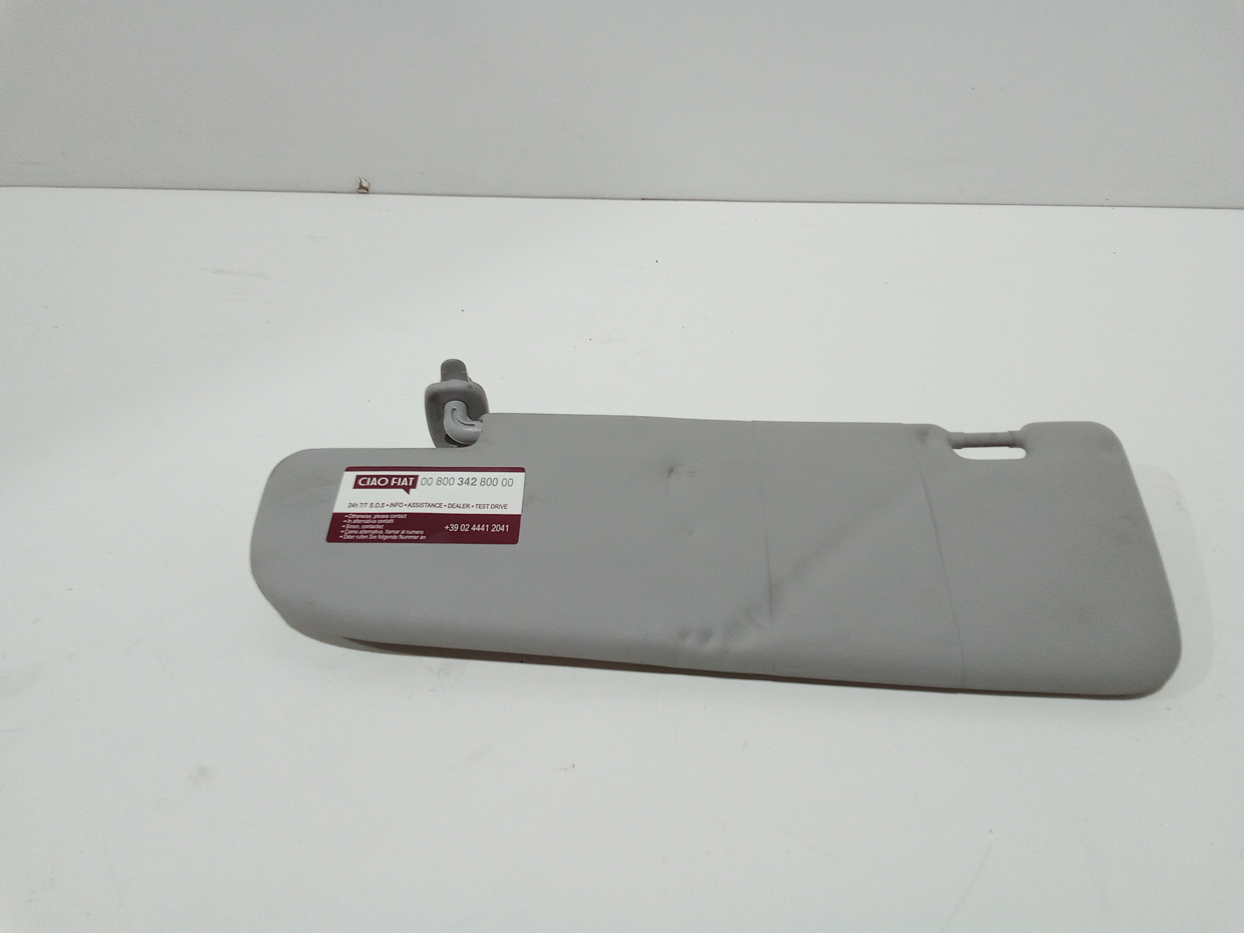 Aletta Parasole Parabrezza Sinistro 735735339 Usato