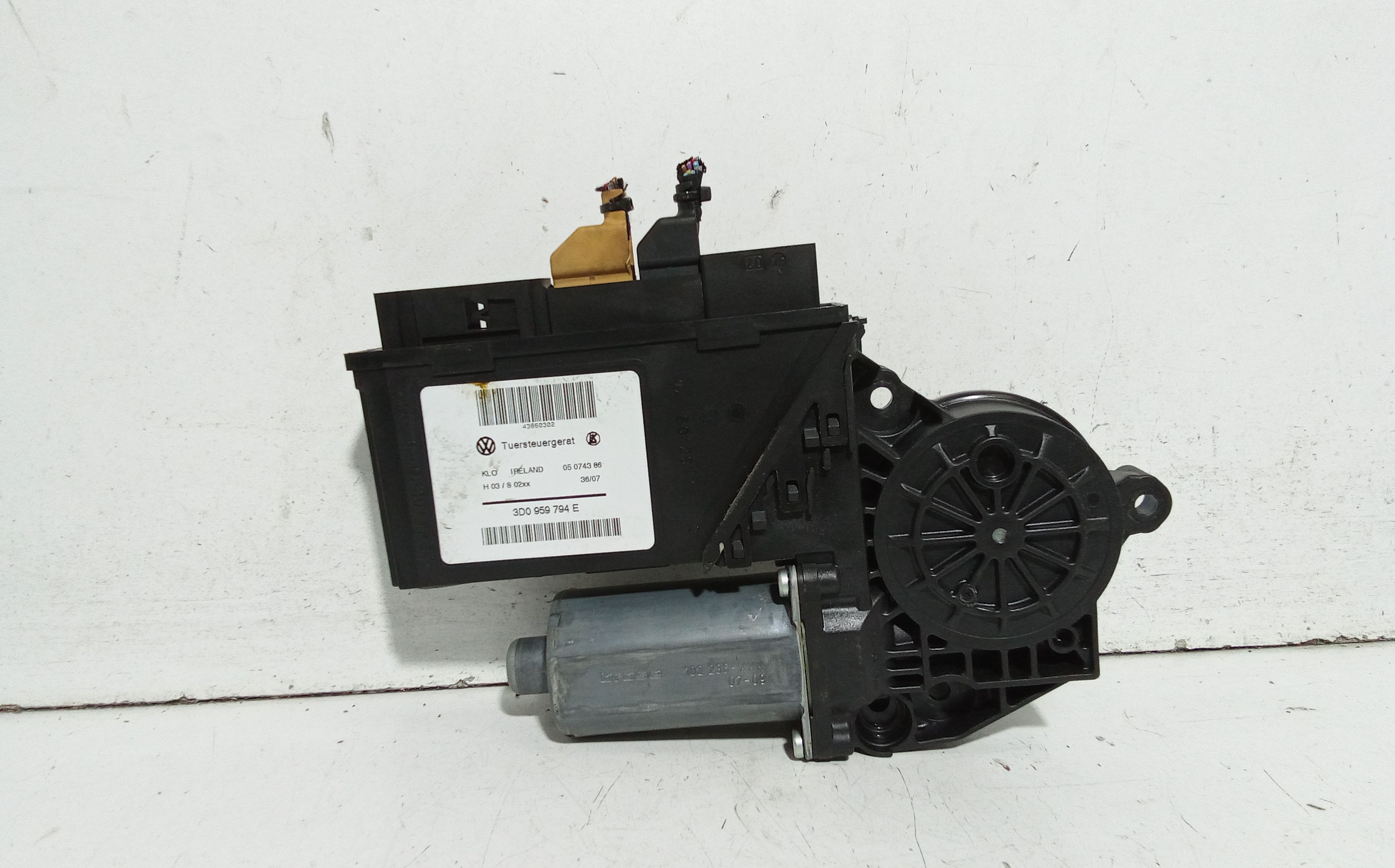 Motorino Alzacristallo Porta Post. Destro 7L0959704CVIN Usato