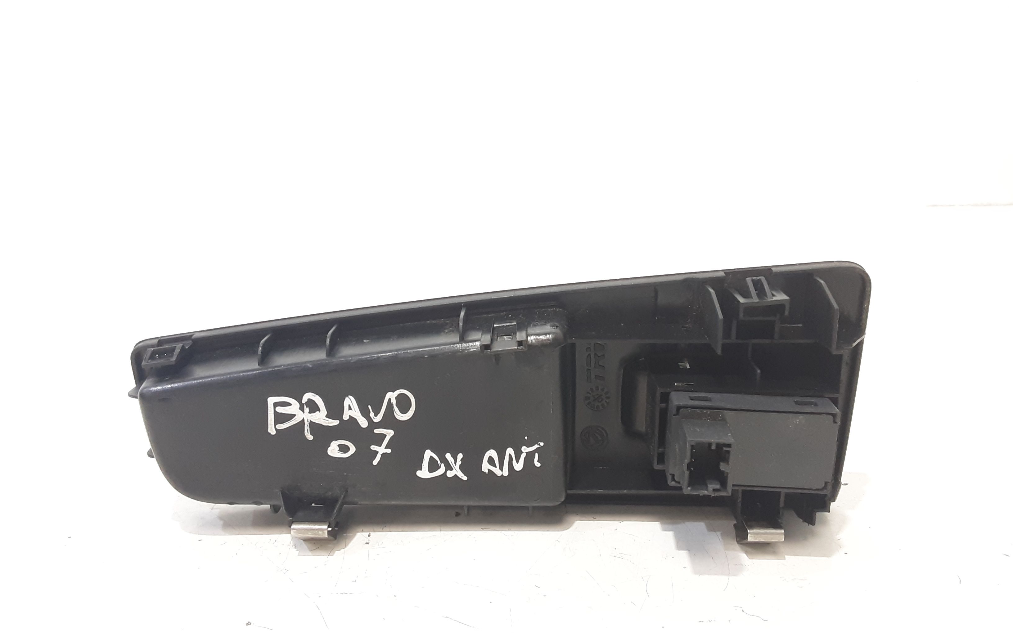 Interruttore Alzacristalli Porta Ant. Destro Usato