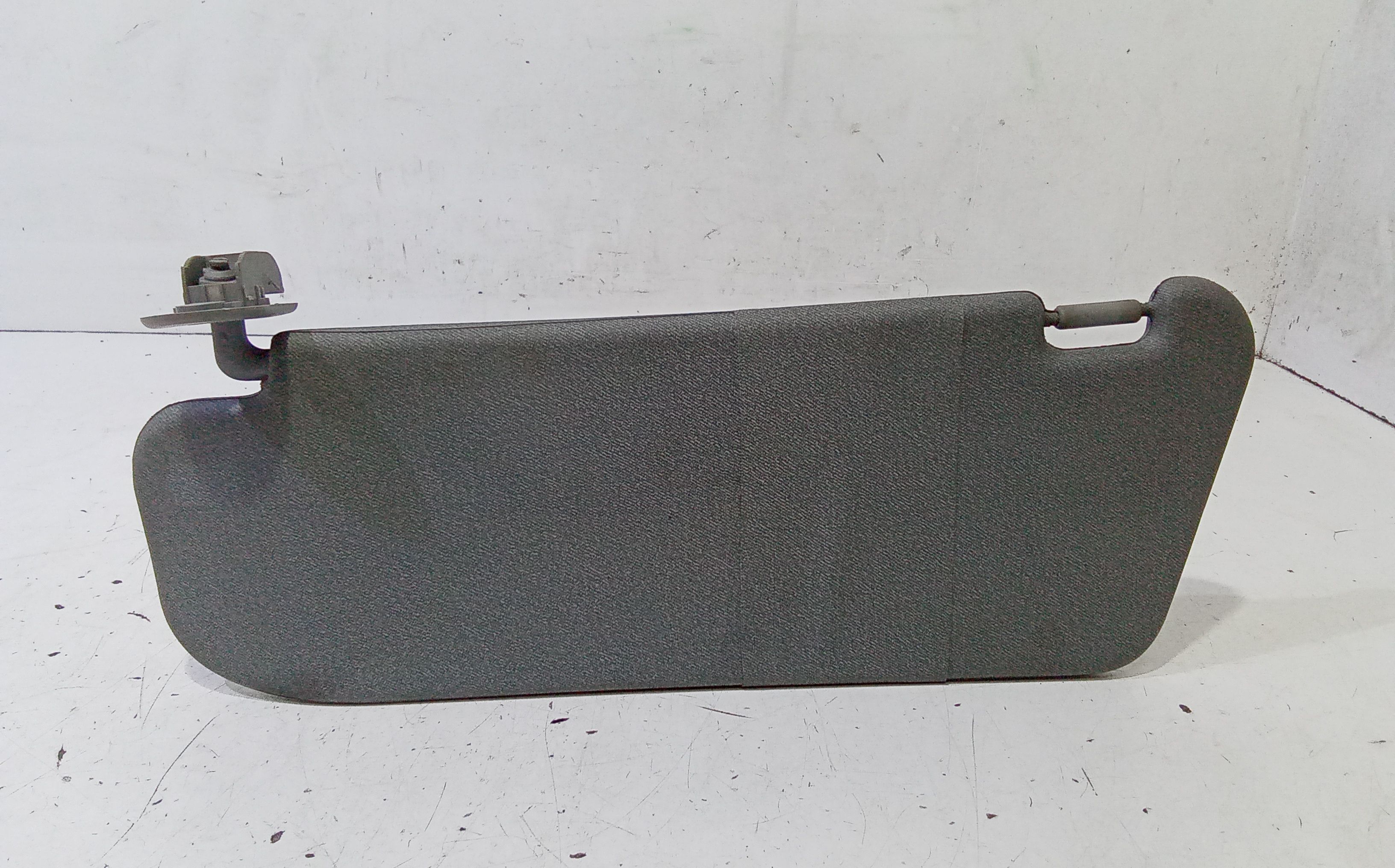 Aletta Parasole Parabrezza Sinistro 96537730 Usato