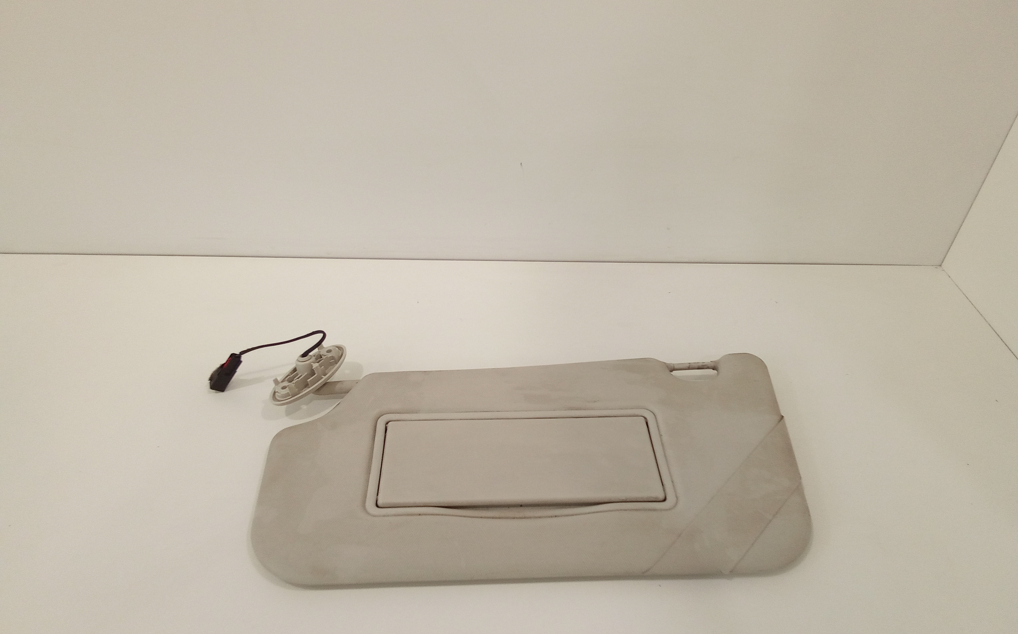 Aletta Parasole Parabrezza Sinistro 1726205 Usato