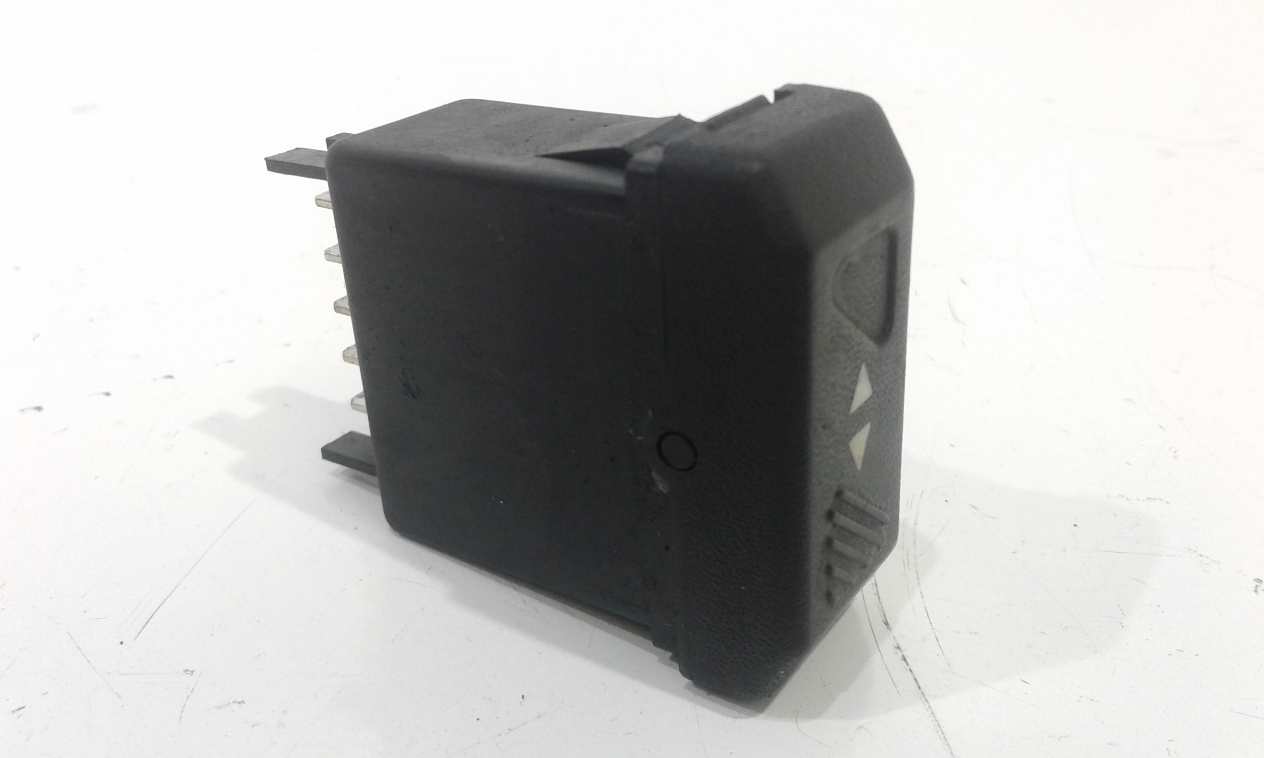 Interruttore Alzacristalli Porta Ant. Destro Usato