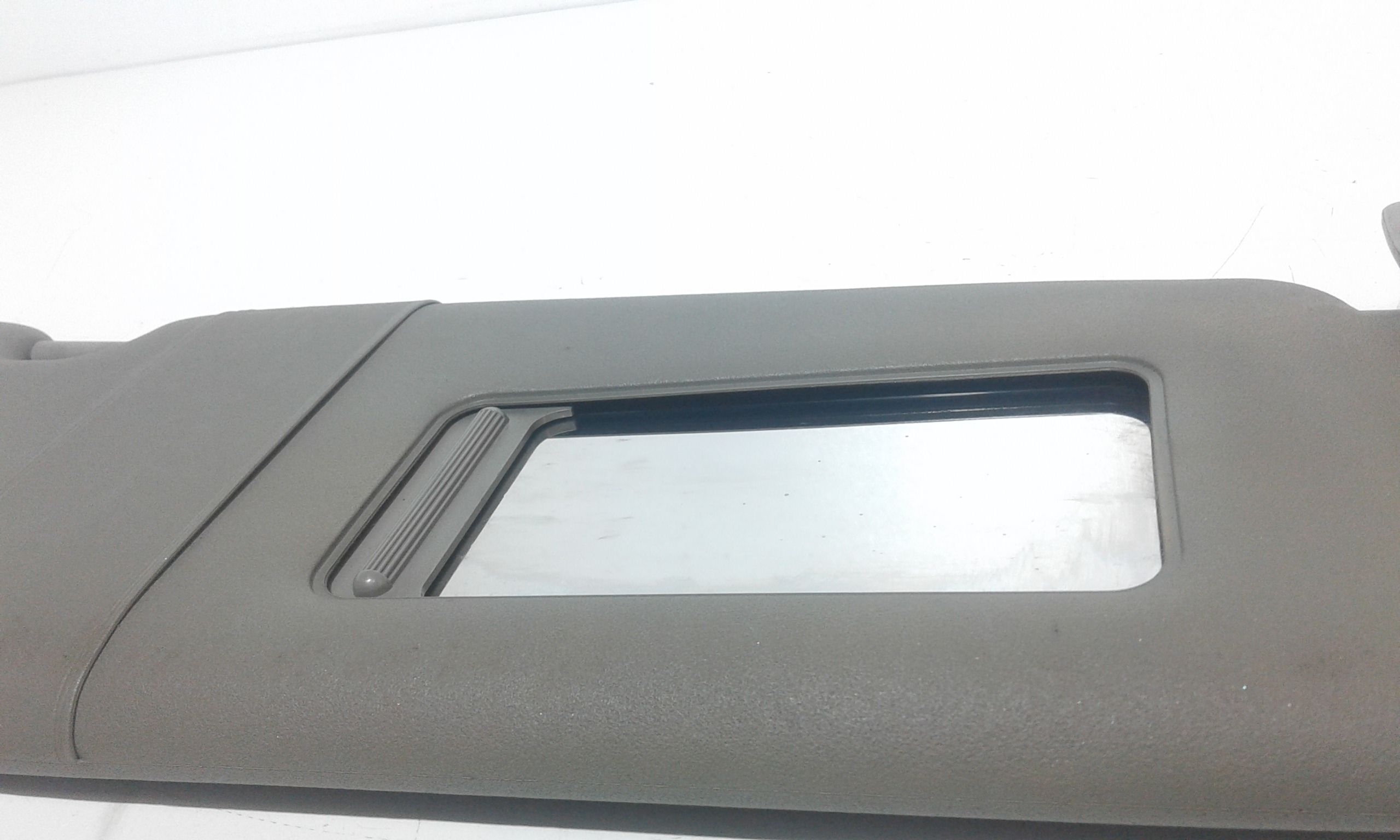 Aletta Parasole Parabrezza Destro 8E08575521X5 Usato