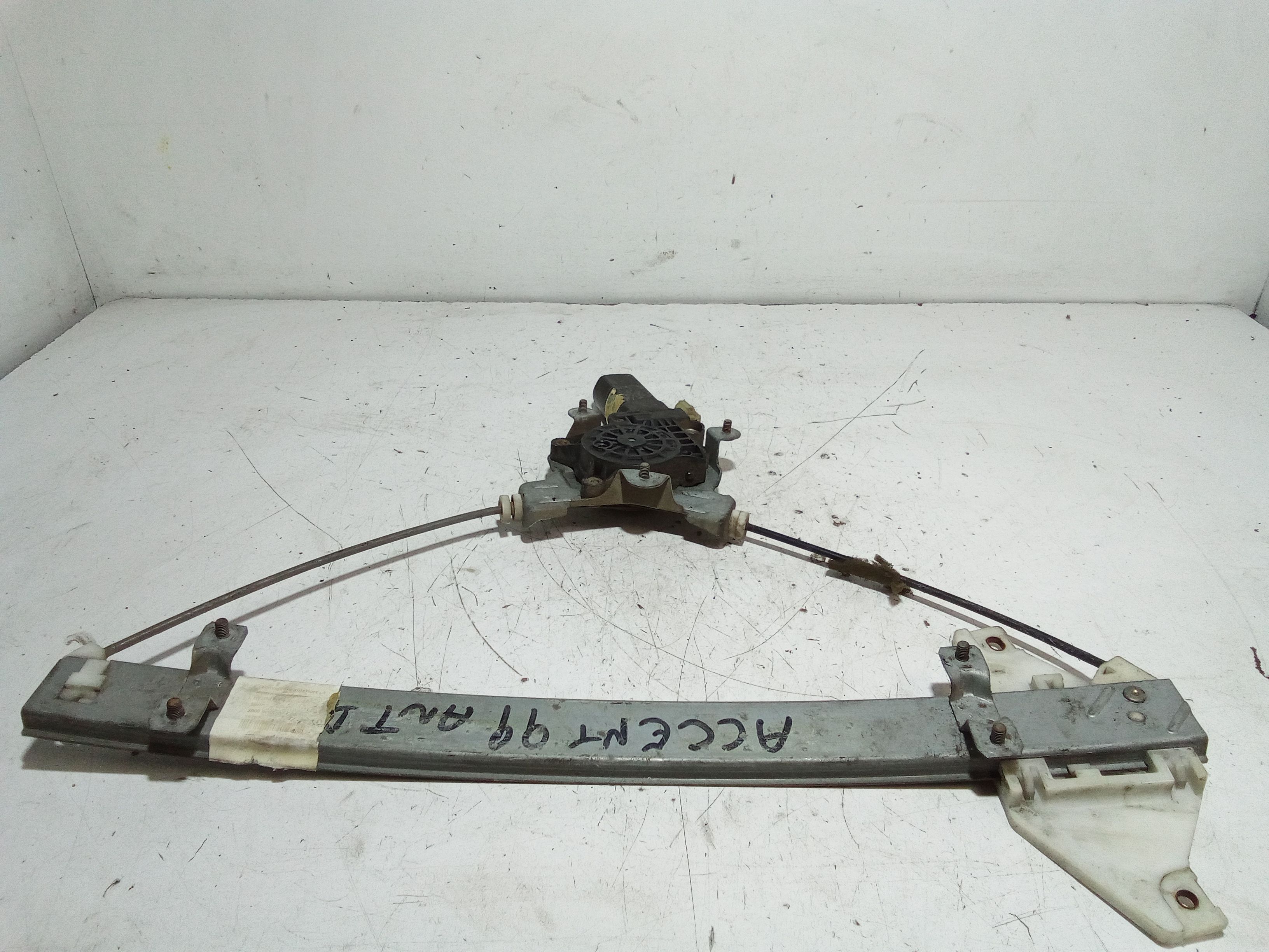 Alzacristallo Porta Ant. Destro 8240222200 Usato