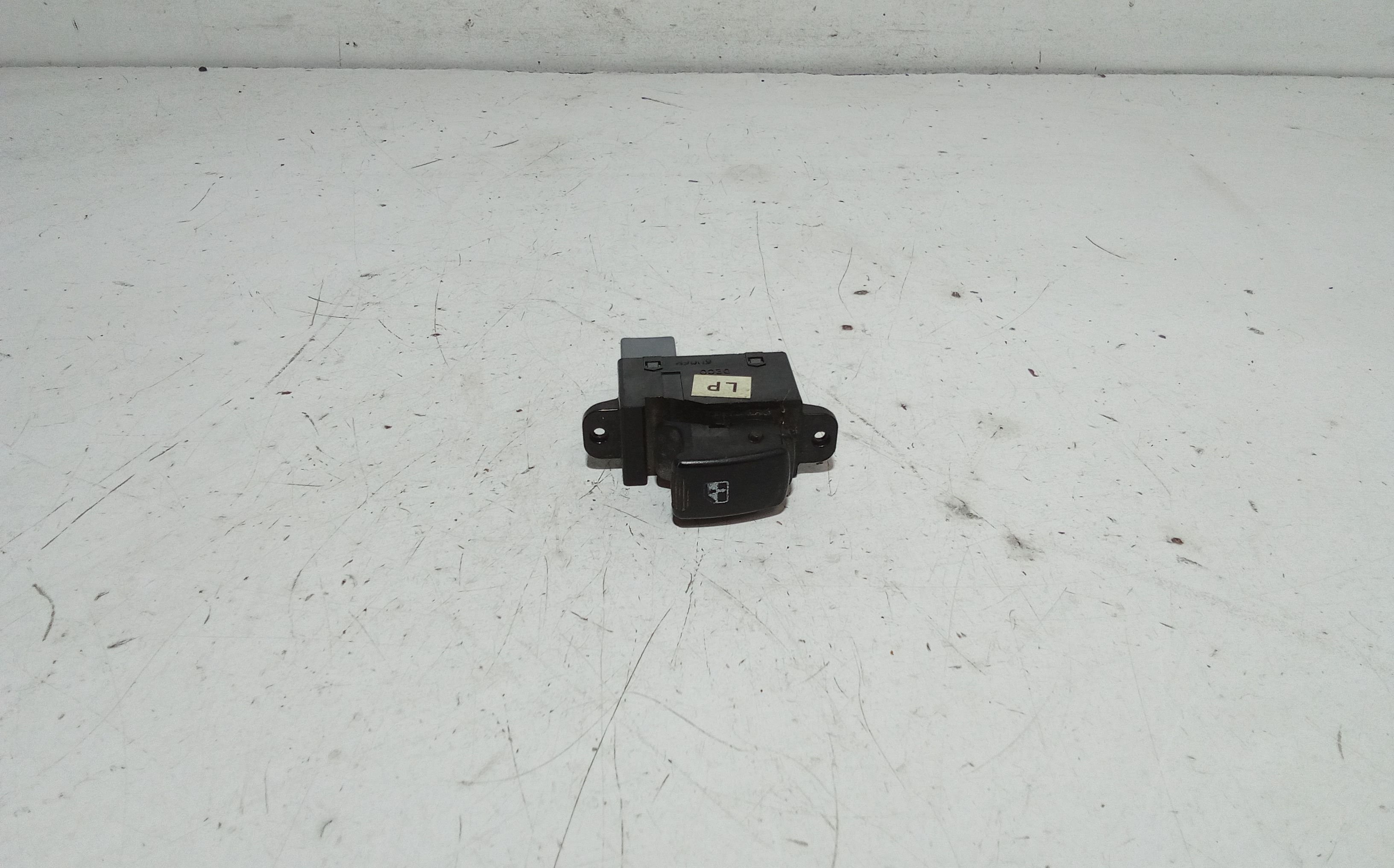 Interruttore Alzacristalli Porta Ant. Destro Usato