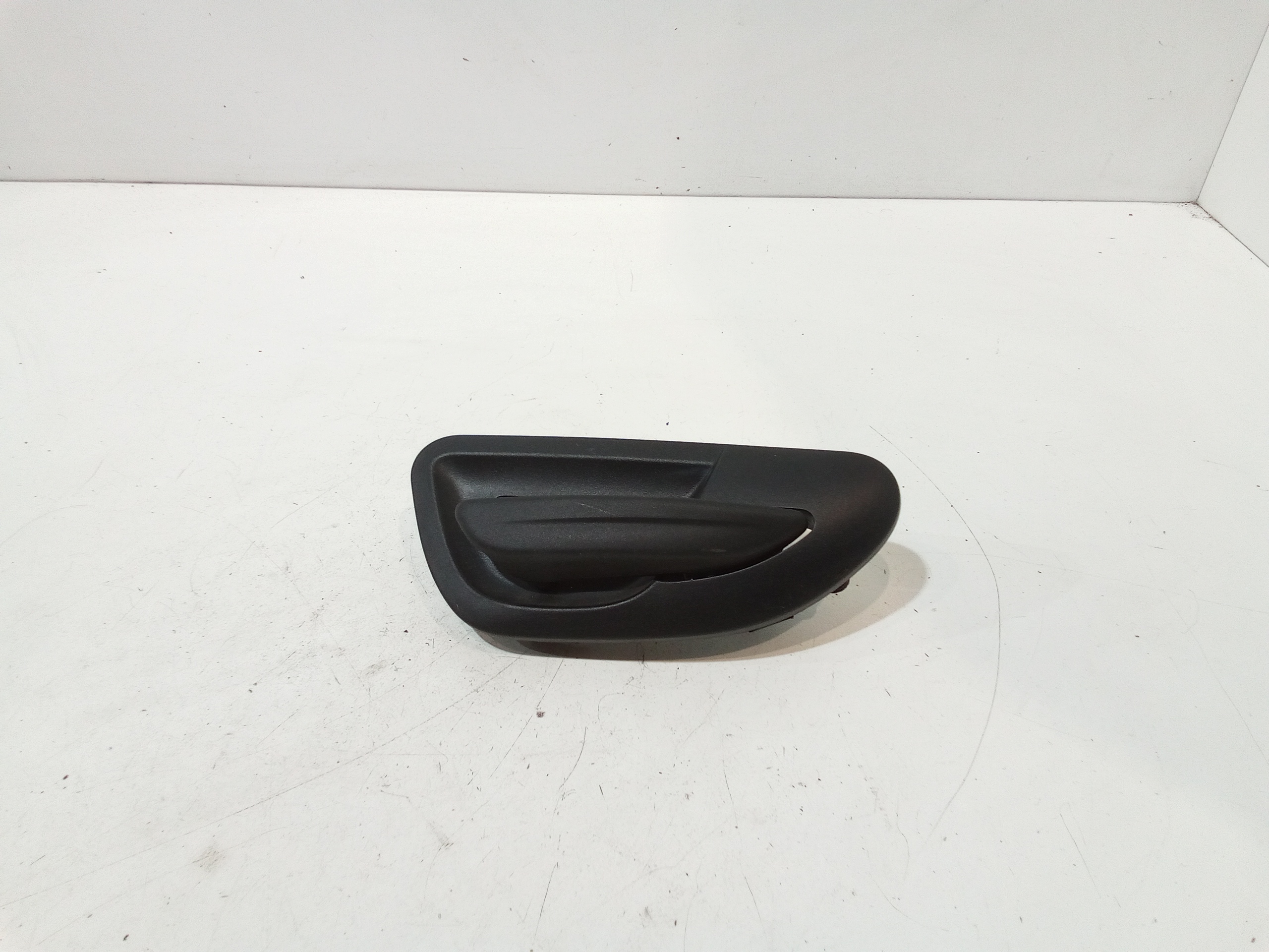 Maniglia Int. Apertura Porta Ant. Destro Usato