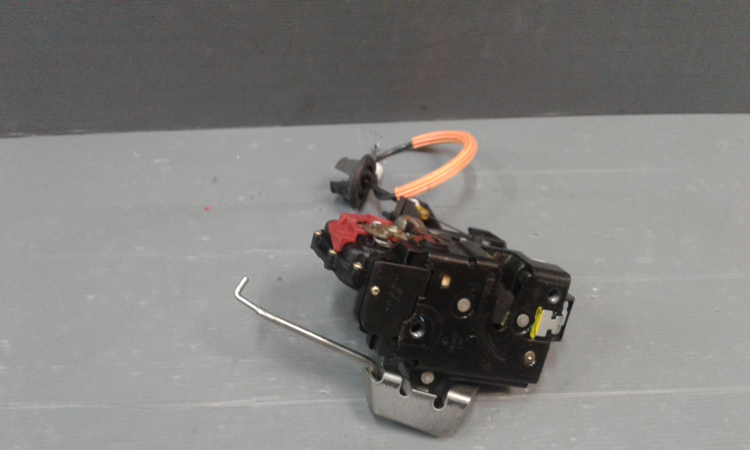 Serratura Porta Post. Sinistro 8E0839015C Usato