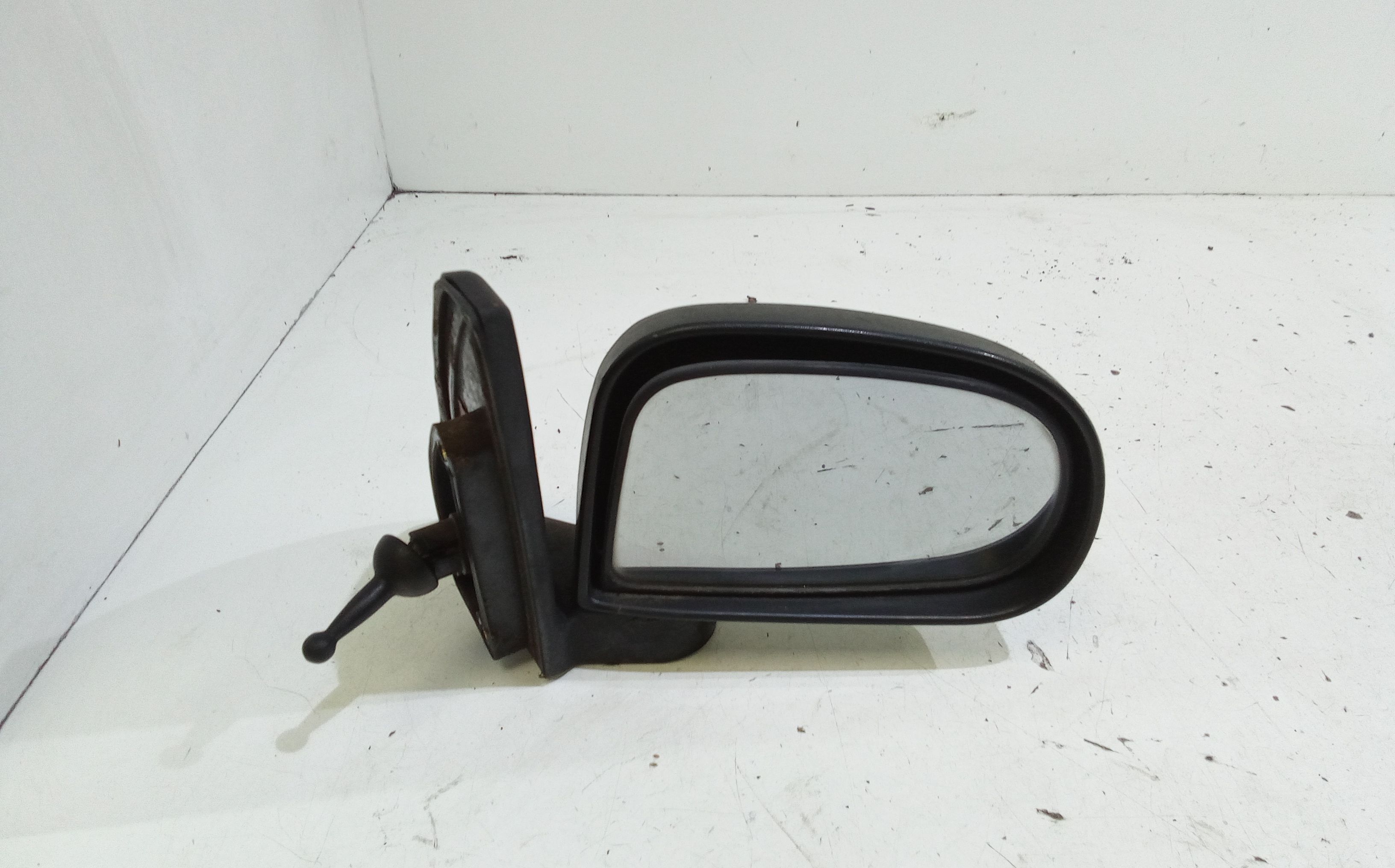 Retrovisore Est. Destro Usato